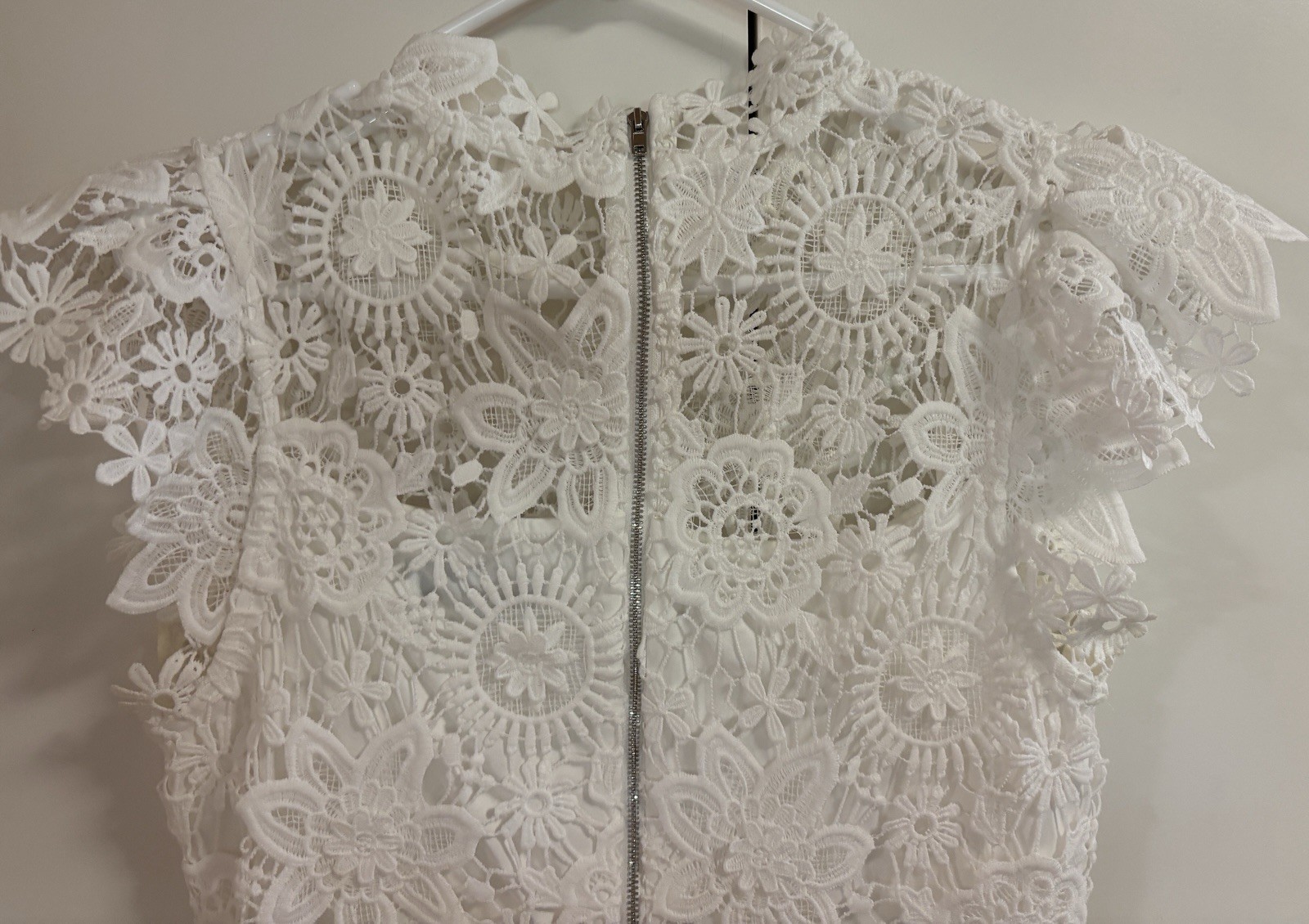 PETAL & PUP BECCA WHITE LACE OVER SLIP MIDI DRESS HIGH NECKLINE CAP SLEEVE SZ L
