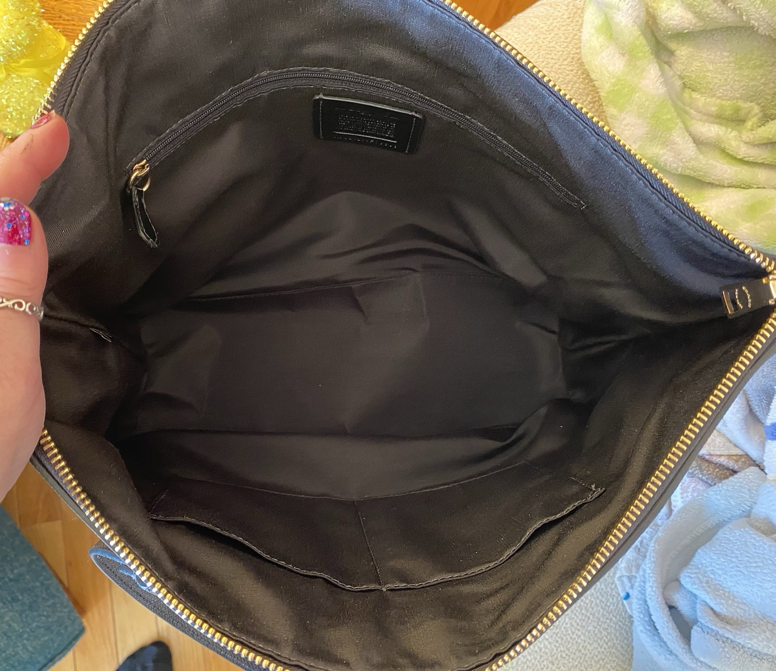 Coach F79608 Gallery Tote In Black Crossgrain Leather