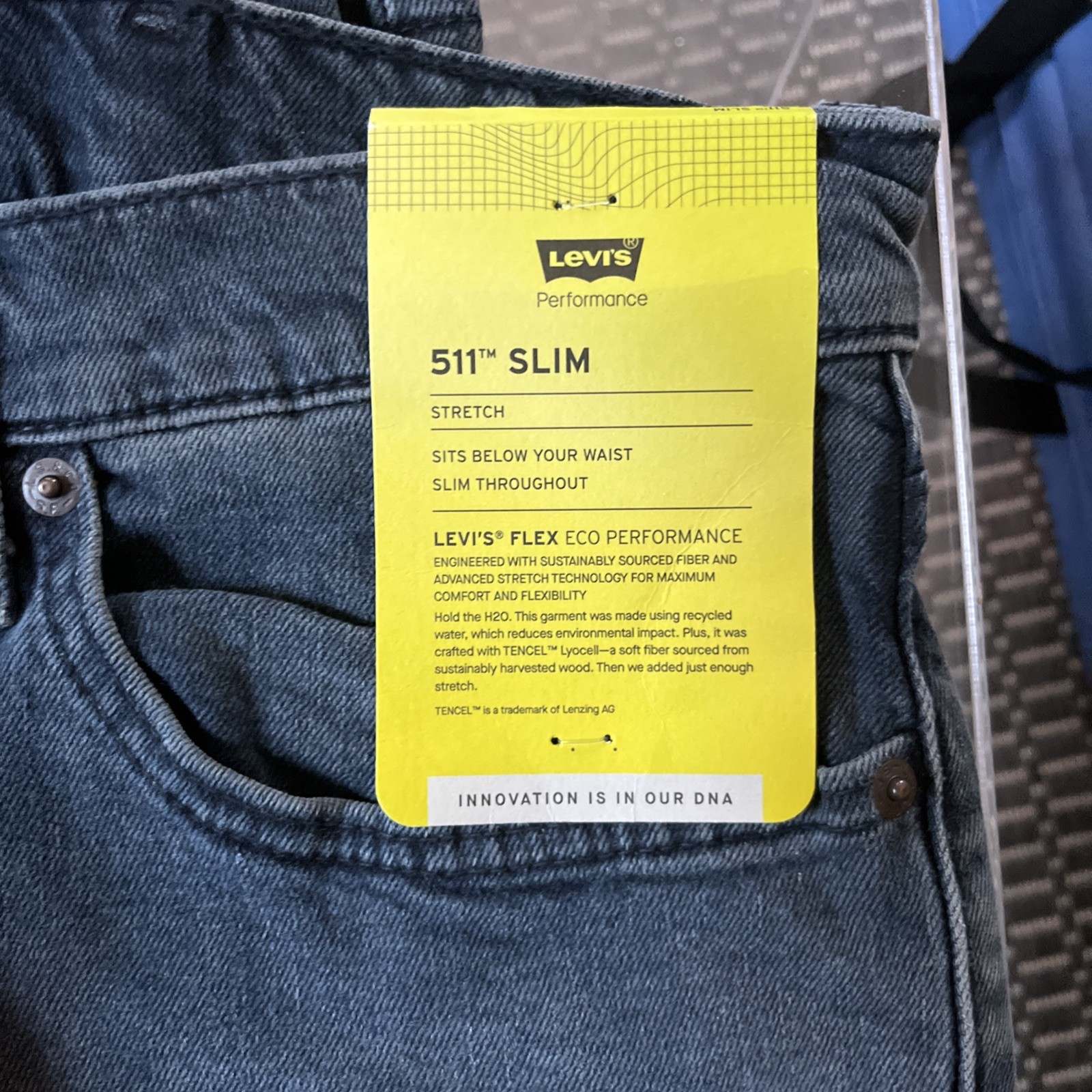Levi’s 511 Men’s Slim Stretch Stressed Black Jeans Size 40 X 32 Retails $69.95