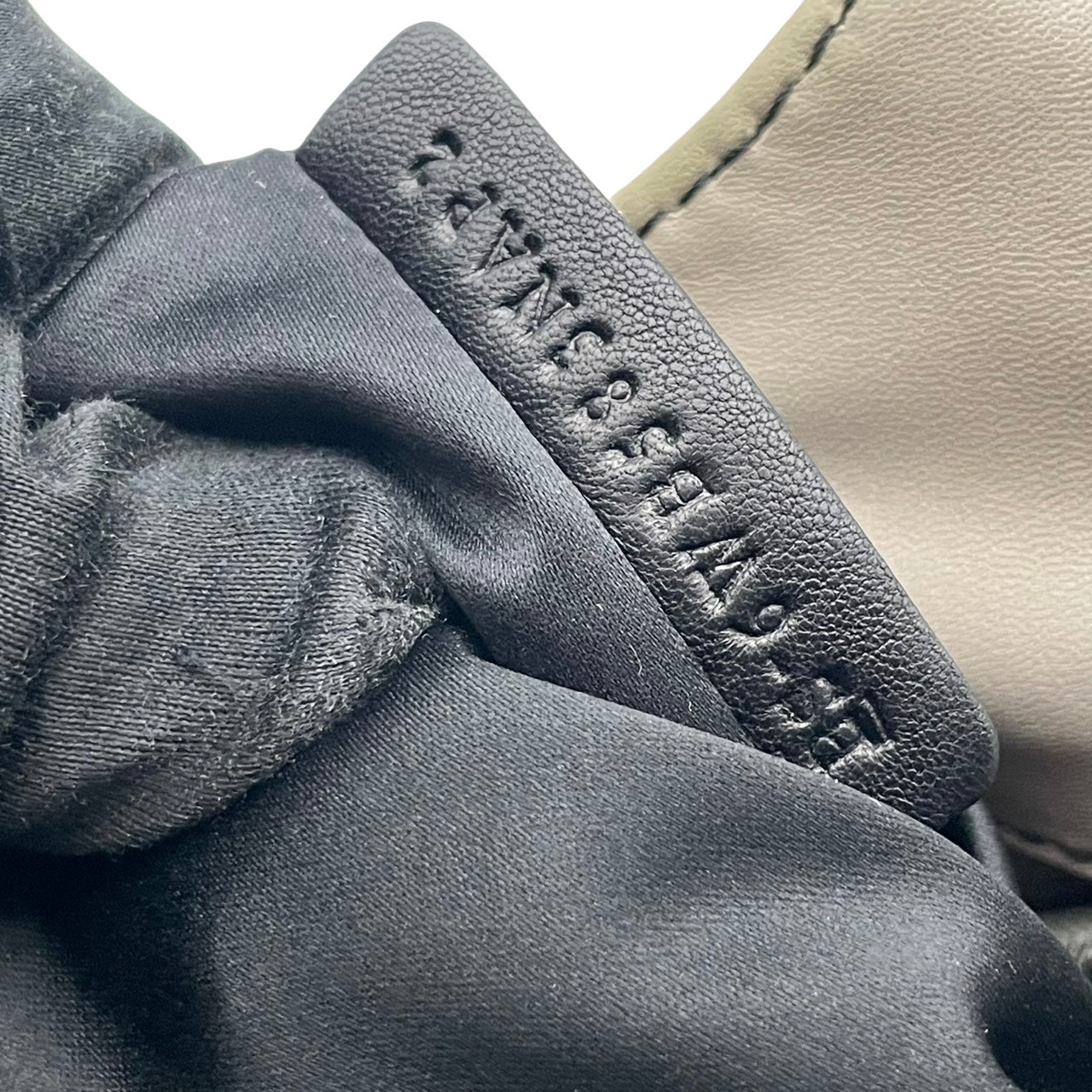 Authentic VALENTINO GARAVANI Ruffle Hobo Bag Handbag Leather Gray Women
