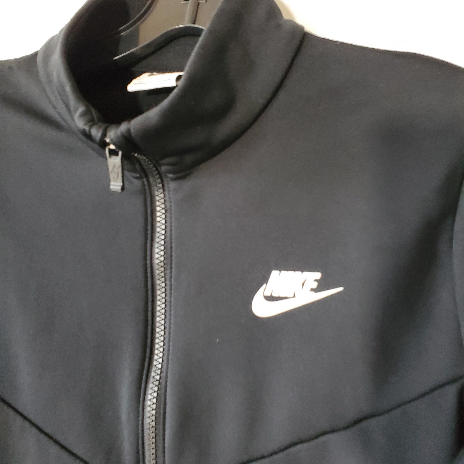 Nike Jacket Youth’s XL Black Full Zip Track Athletic Swoosh Logo Lightweight
