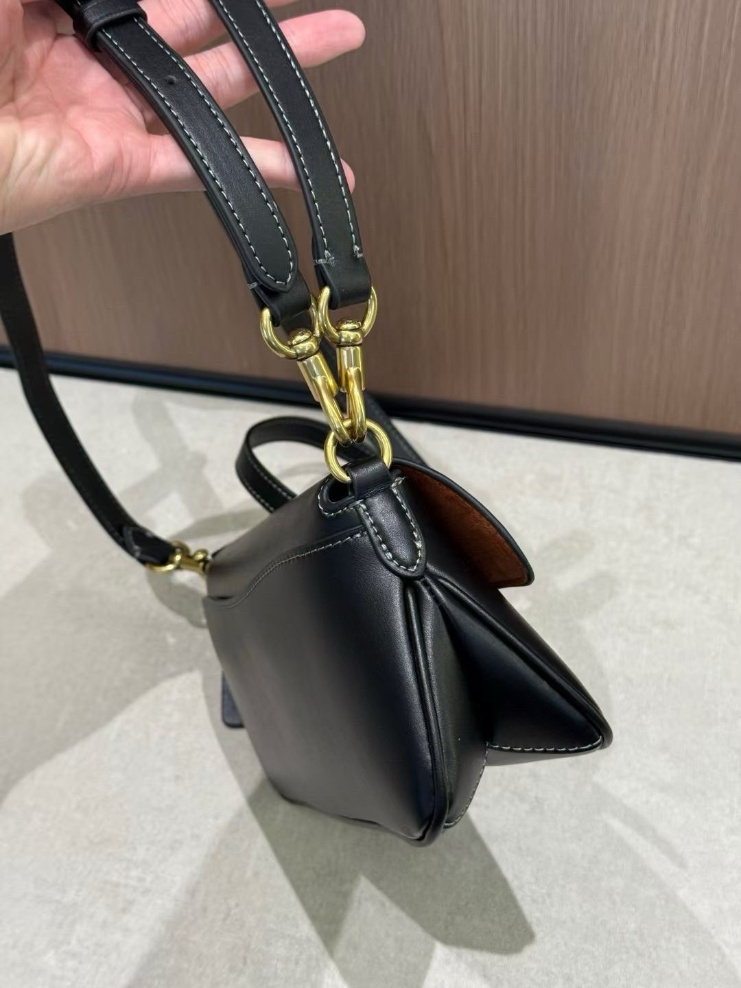 COACH CAM16 Jet Shoulder Bag Black Leather Crossbody New