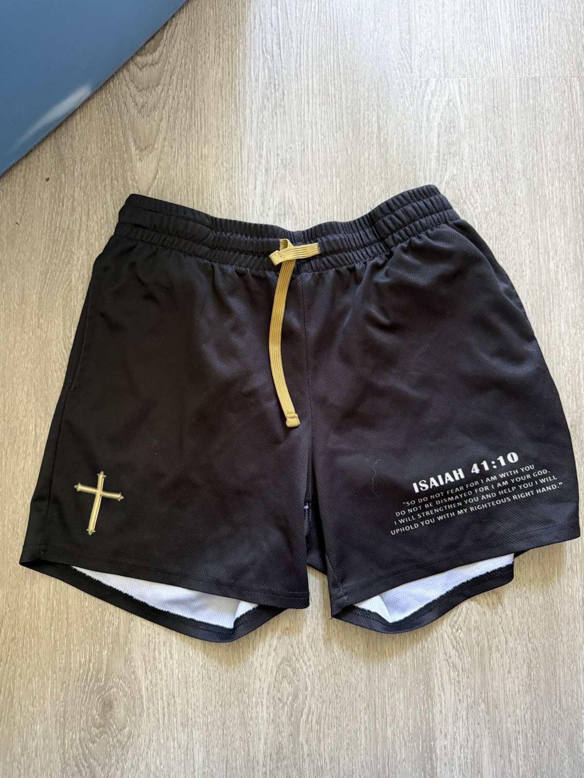 Saint Kaizen Men’s Isaiah 41:10 Drawstring Mesh Shorts Cream, Size M