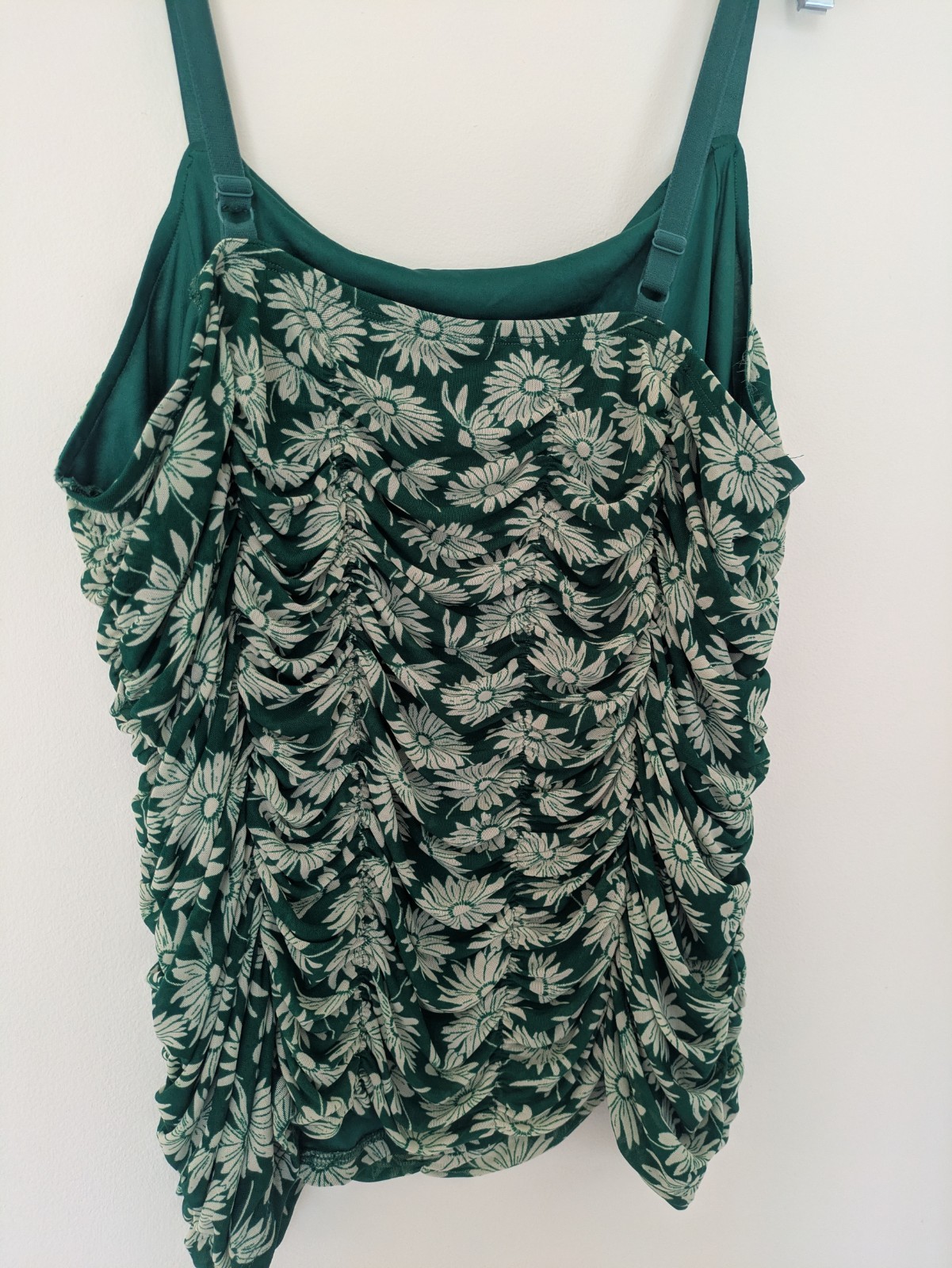 Torrid Stretch Mesh Cropped Shirred Cami Top Women’s Size 3X Green Floral New