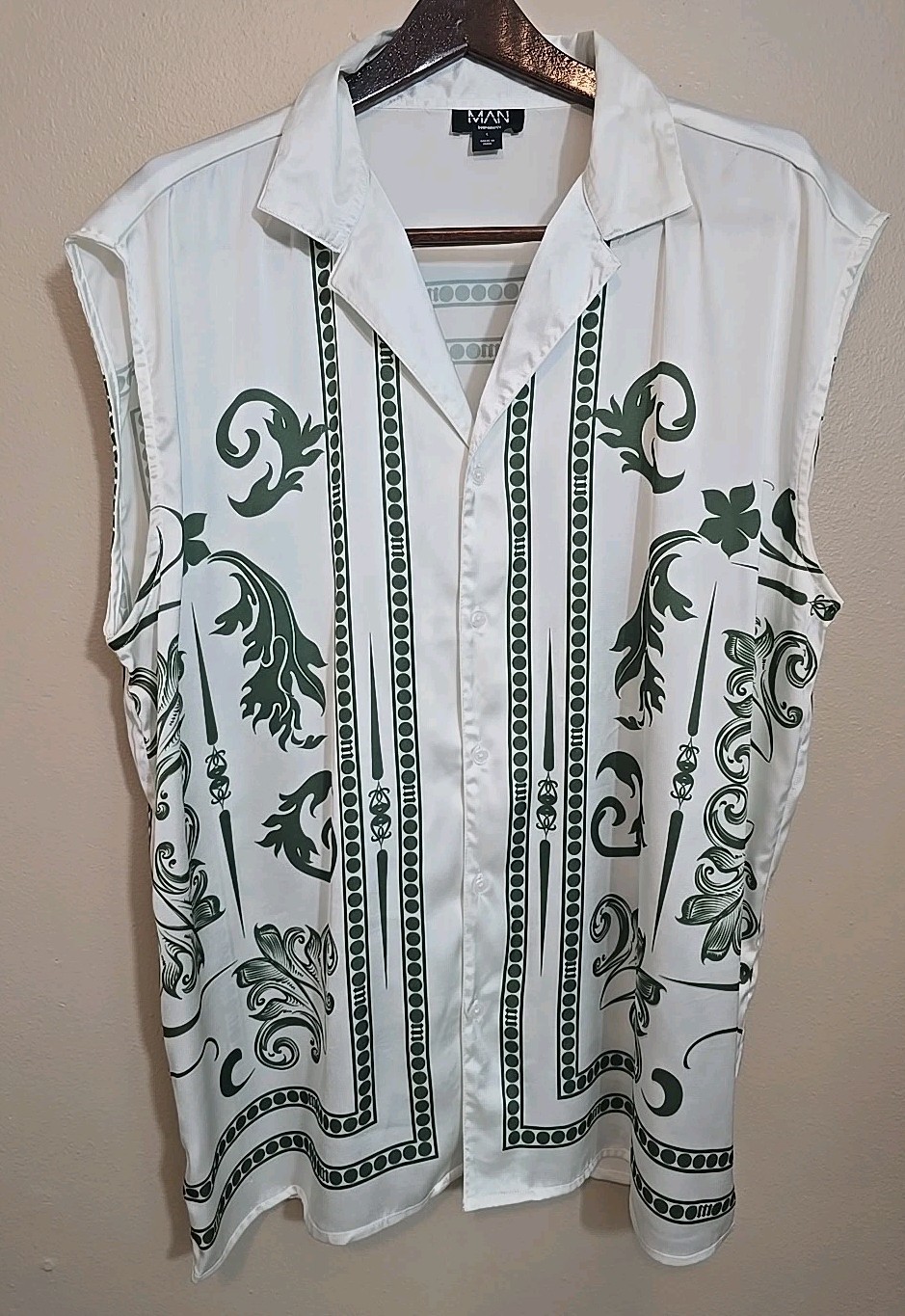 MAN BoohooMan Sleeveless Shirt Size Large Made In India