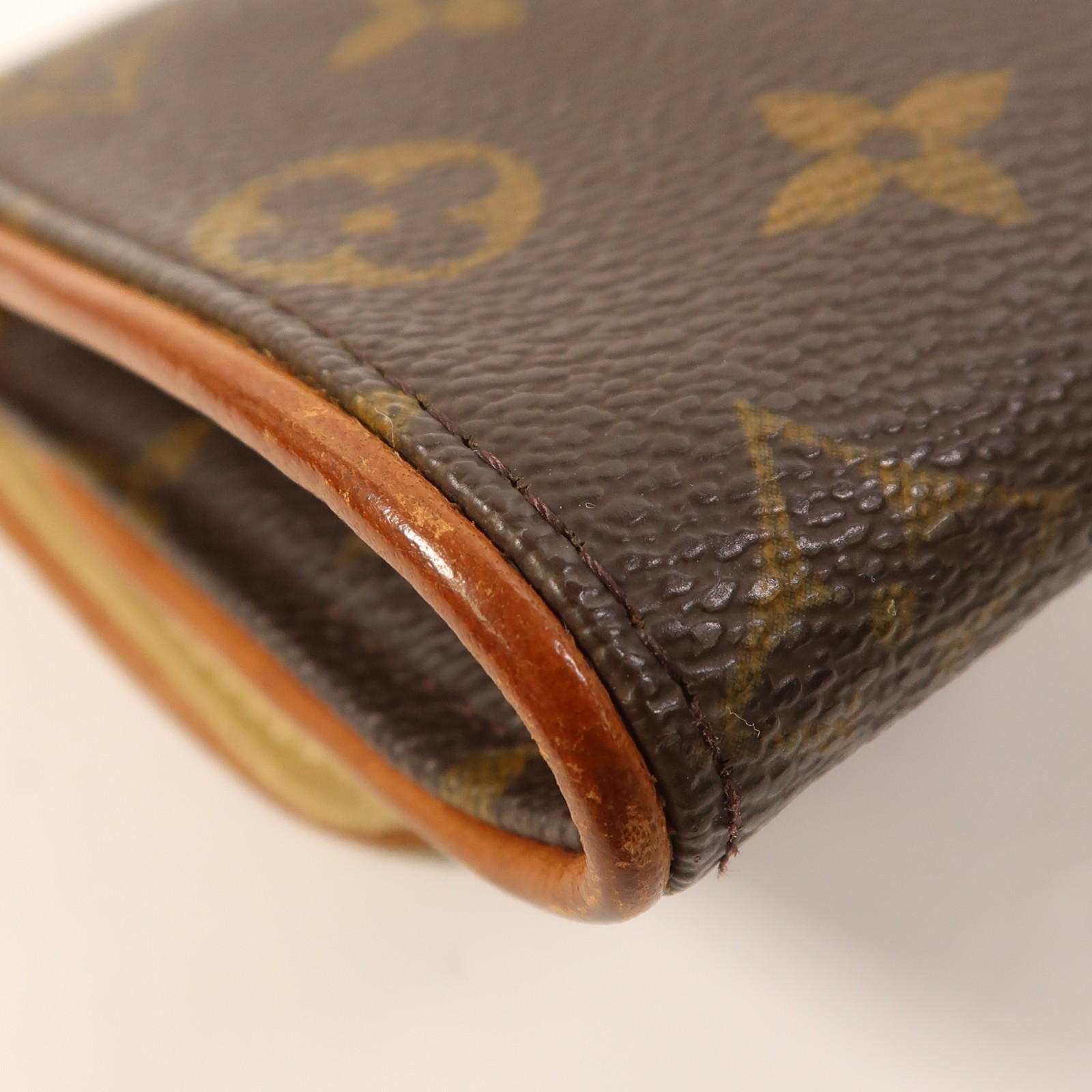 LOUIS VUITTON LV GHW Pochette Florentine Shoulder Bag M51855 Monogram Brown