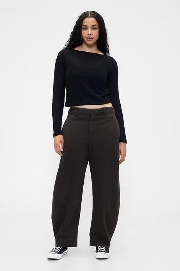 New GAP Mid Rise Twill Barrel Pants