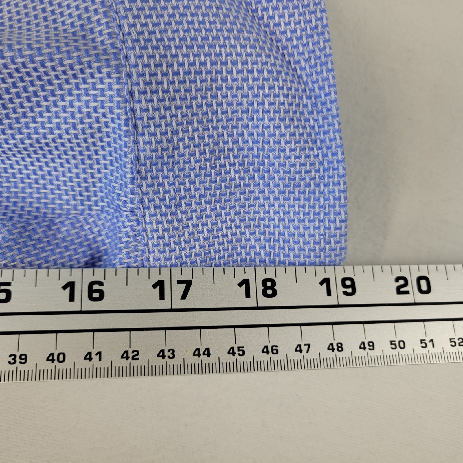Jos. A. Bank Button Down Shirt Mens XL Blue Traveler Collection Traditional Fit