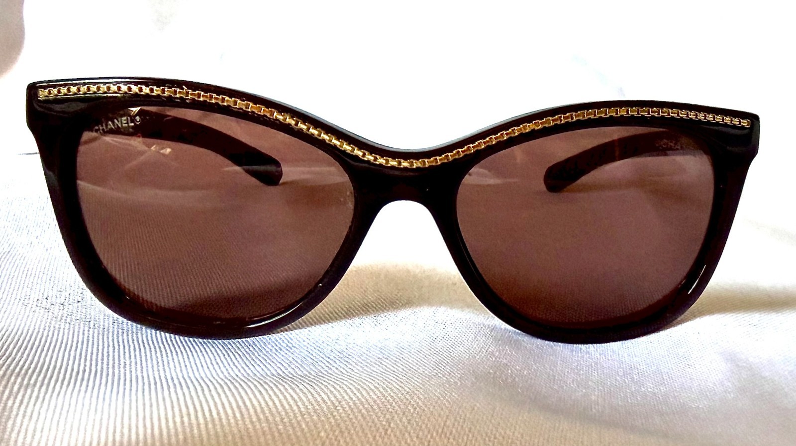 Chanel 6041 c.538/S7 Brown Gold Quilted Cat Eye Chain Sunglasses Italy 56-17