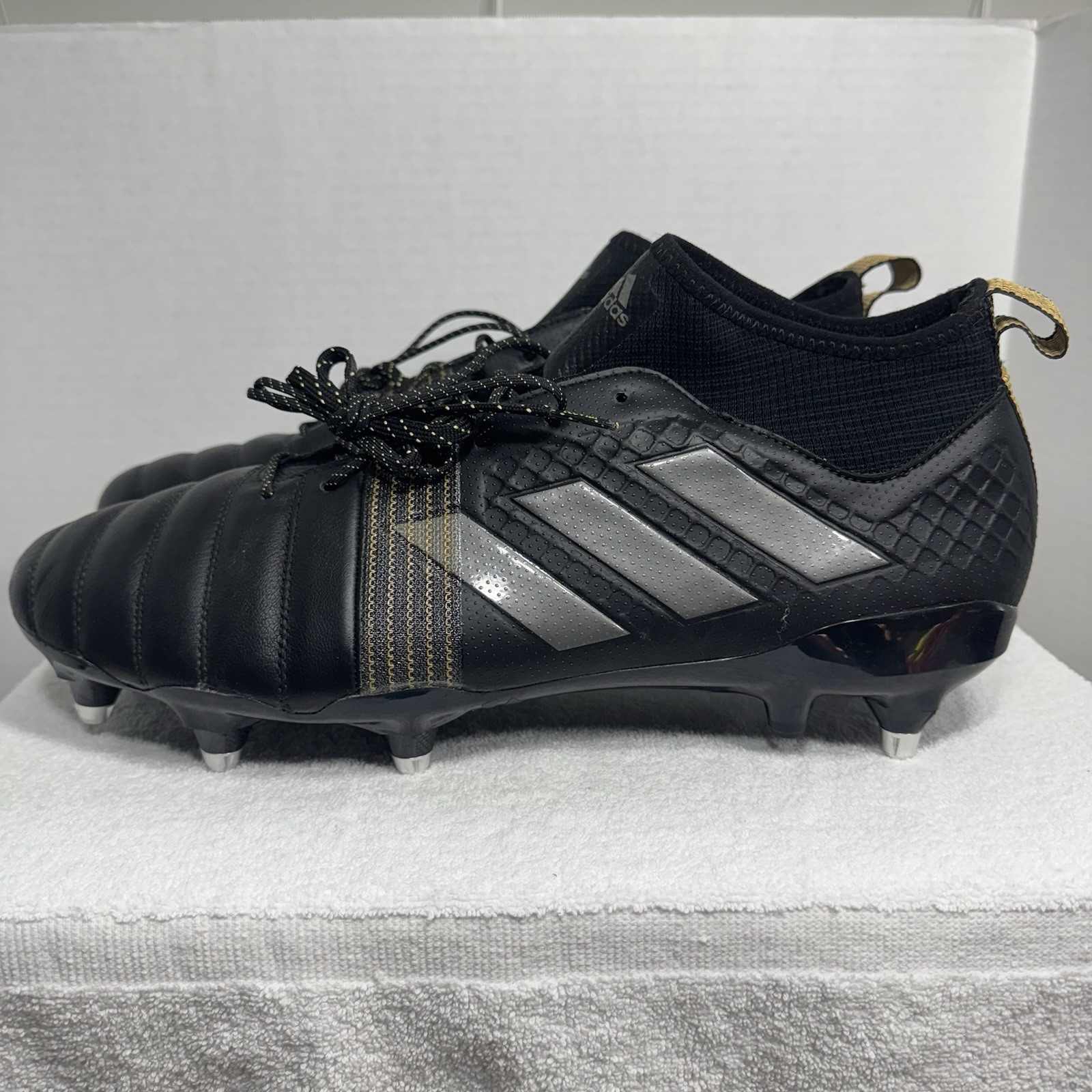 NEW Adidas Kakari X Kevlar *Size 16* Rugby Cleats BY2538 Soccer – No Box/Tool