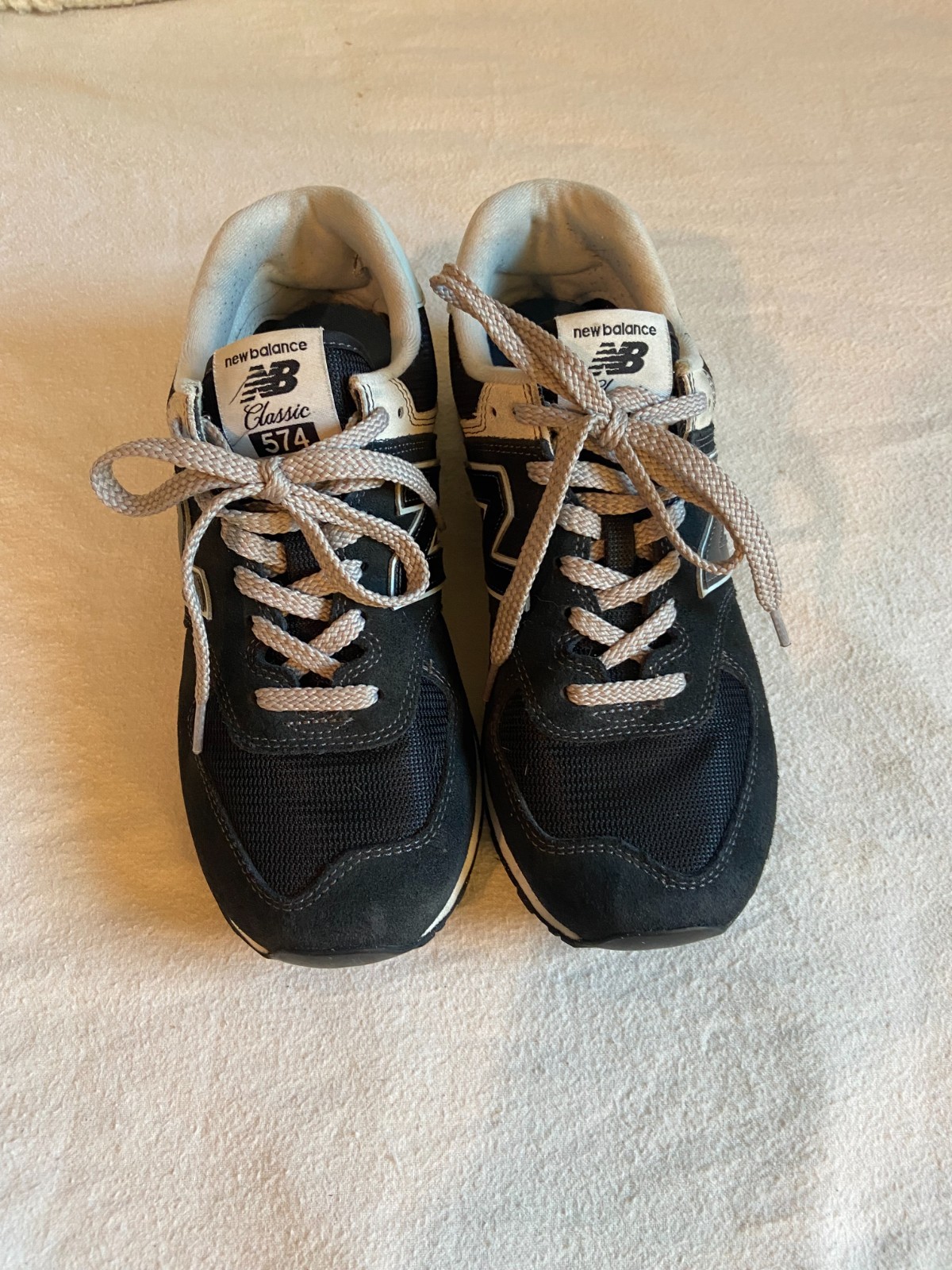 New Balance 574 Classic Black Gray White Lace-Up Low Top Sneakers