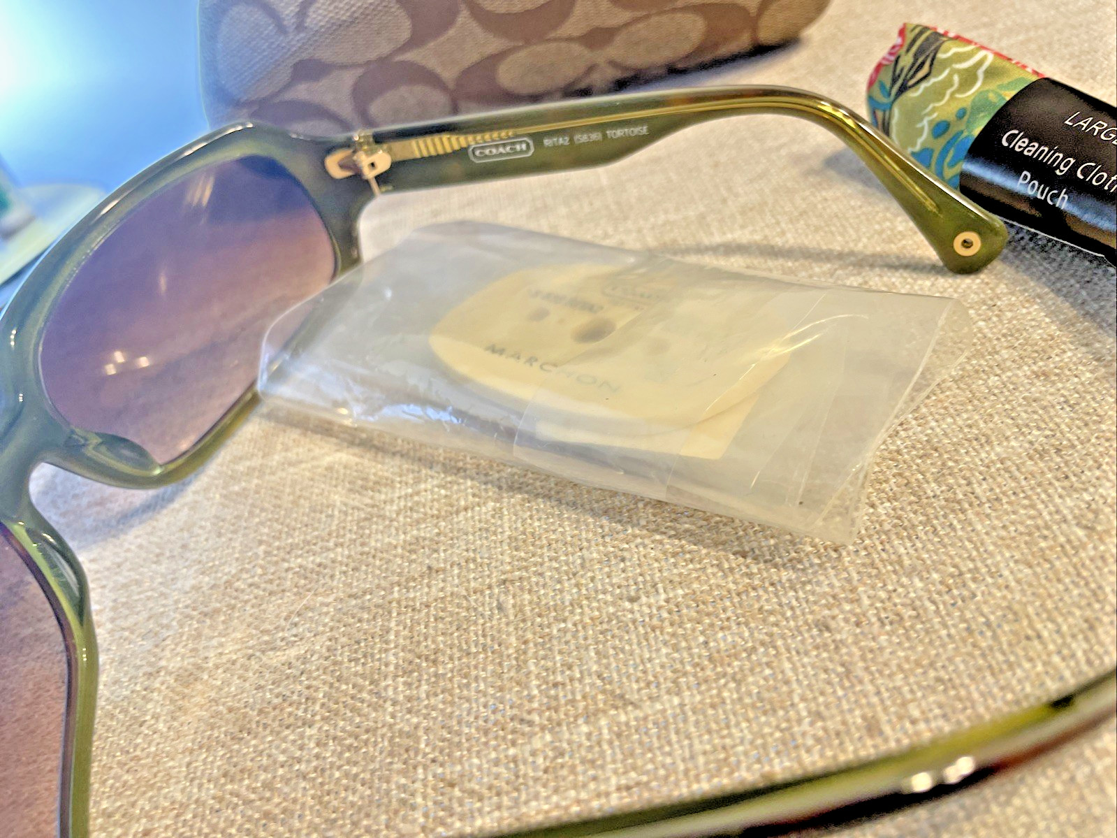 Coach Women’s Rita2 S836 Tortoise Amber Green 115mm Frame Lens SunglassesUNUSED