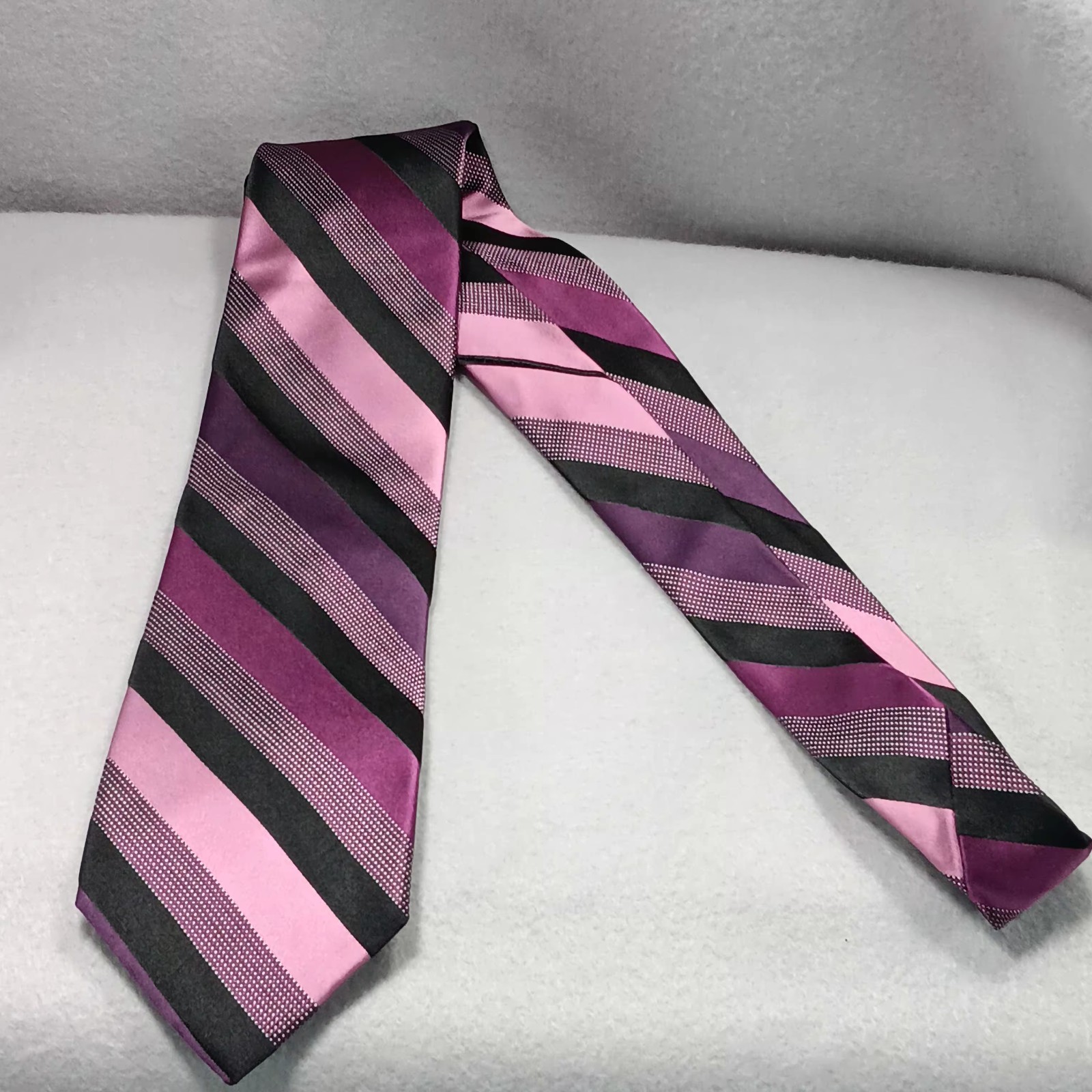 New MICHAEL KORS 100% Silk Tie Purple Striped Event Office Classic Preppy Retro