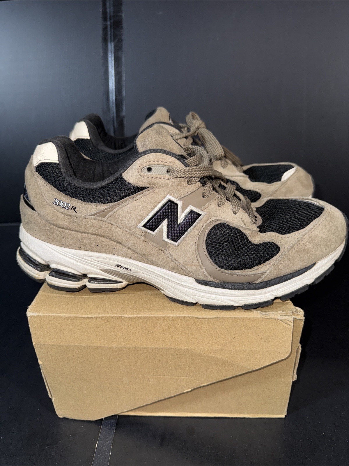 New Balance 2002R Men’s Size 10