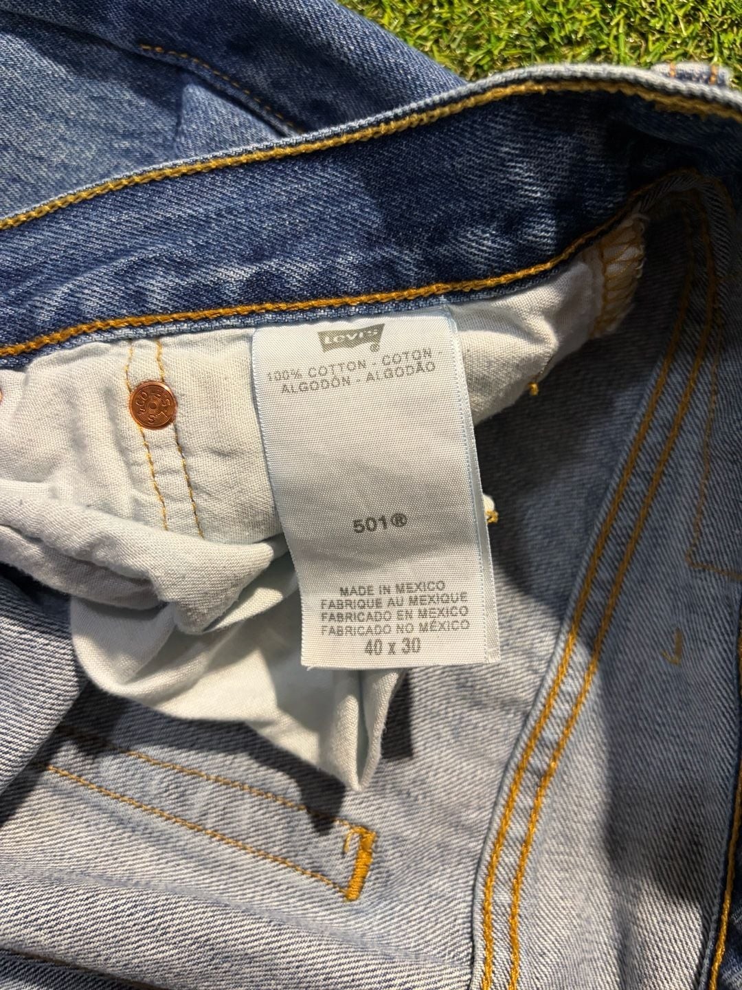 Baggy Levi’s 501 Original Fit Button Fly Jeans Medium Wash Size 40×30