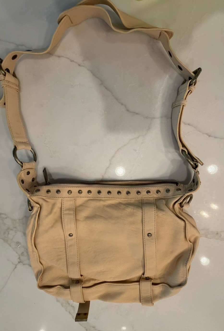 cynthia rowley leather purse handbag Nailhead Trim Pockets EUC