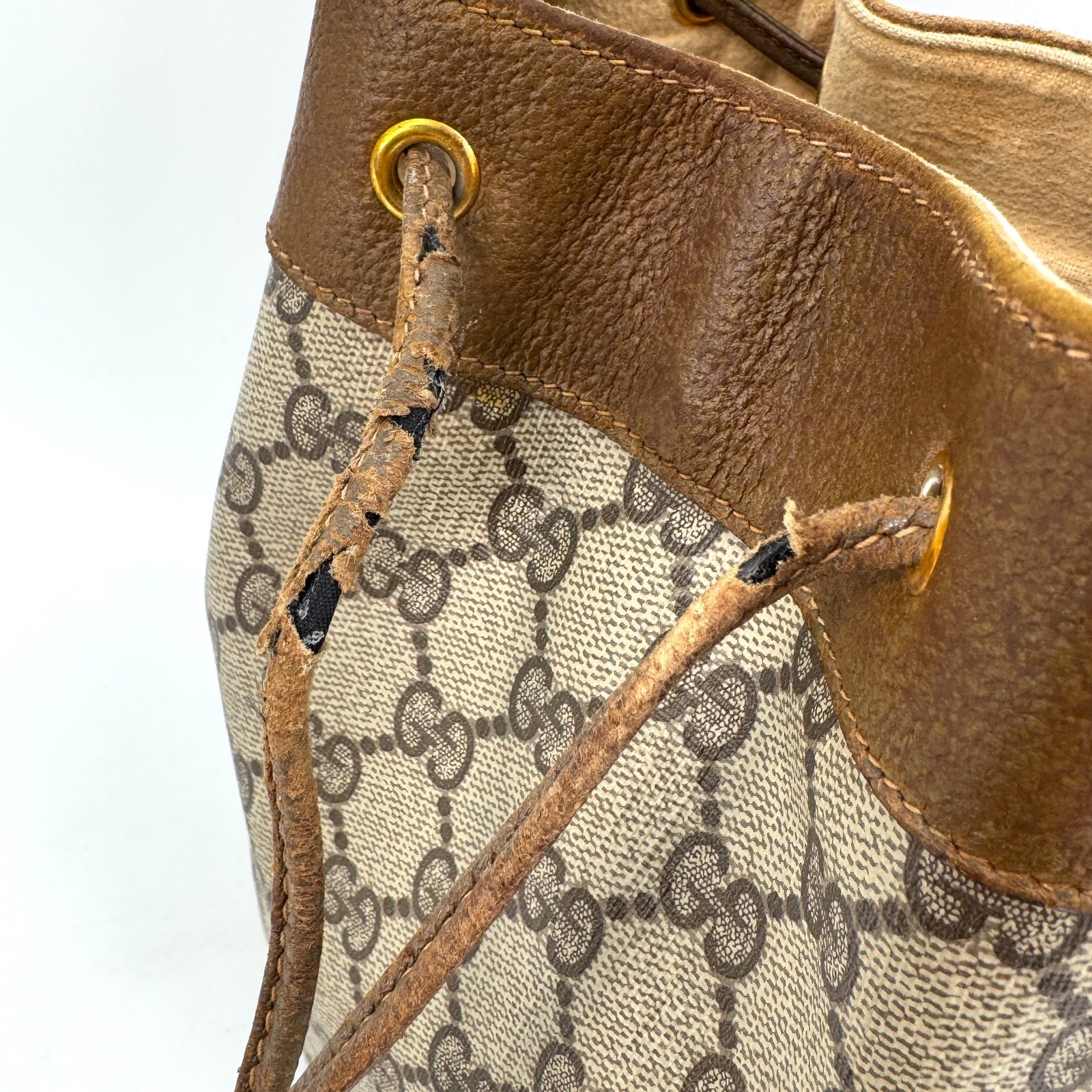 Vintage GUCCI Sherry Shoulder Bag Drawstring GG