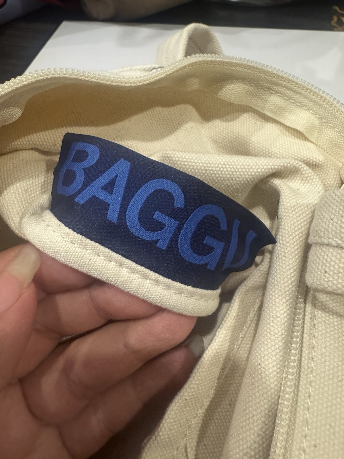 BAGGU Beige Floral Embroidered Zip Top Tote Bag w/ Detachable Adjustable Strap