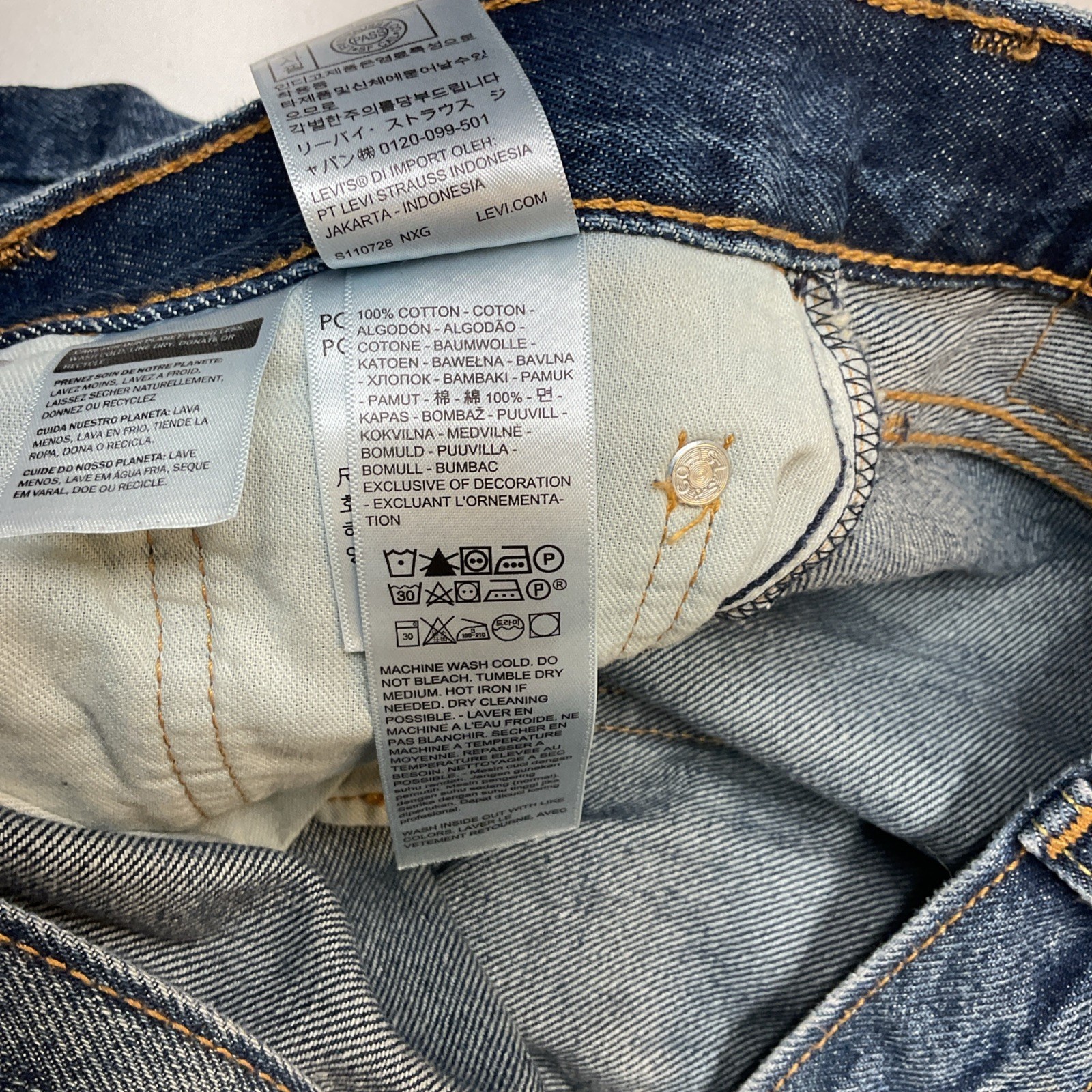 Levi ‘s Premium Men’s 578 Baggy Thru out Denim Jeans Sz. 29-30Wx32L Gray See Des