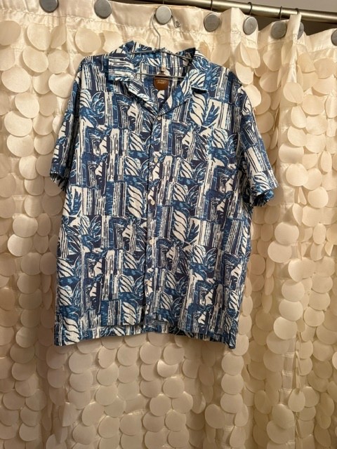 Common People Seersucker Hawaiian Shirt M Blue White Geo Leaf Print Hawaiin