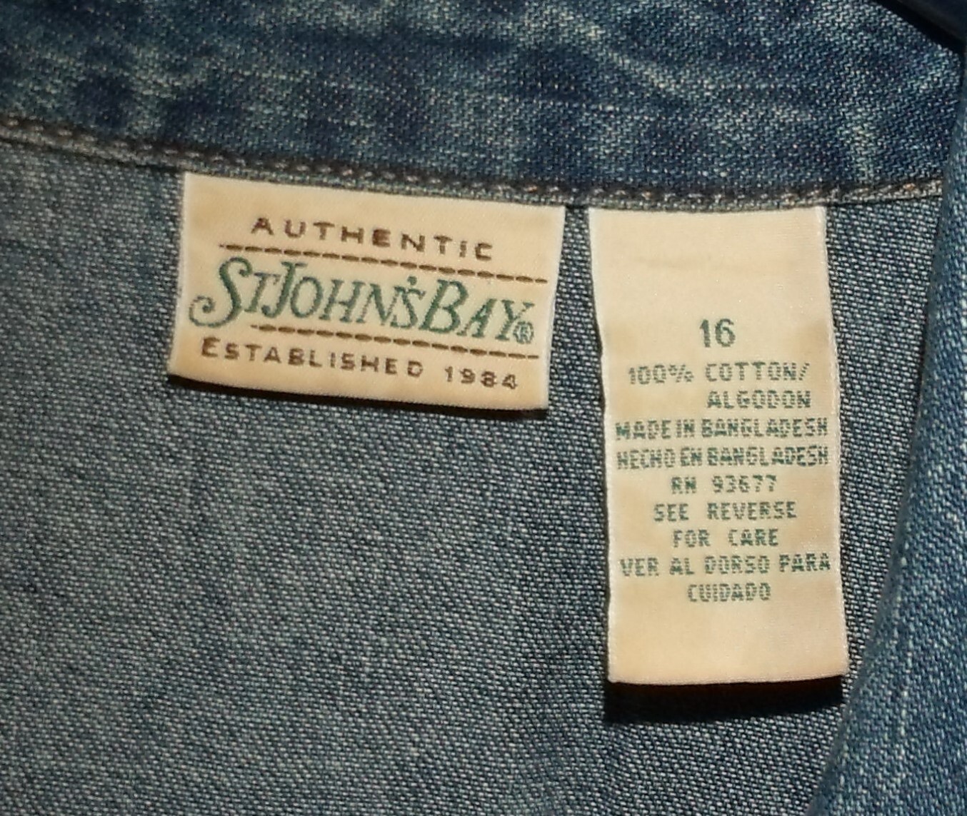 Vintage womens Stone Washed blue denim Button up Dress, Size 16