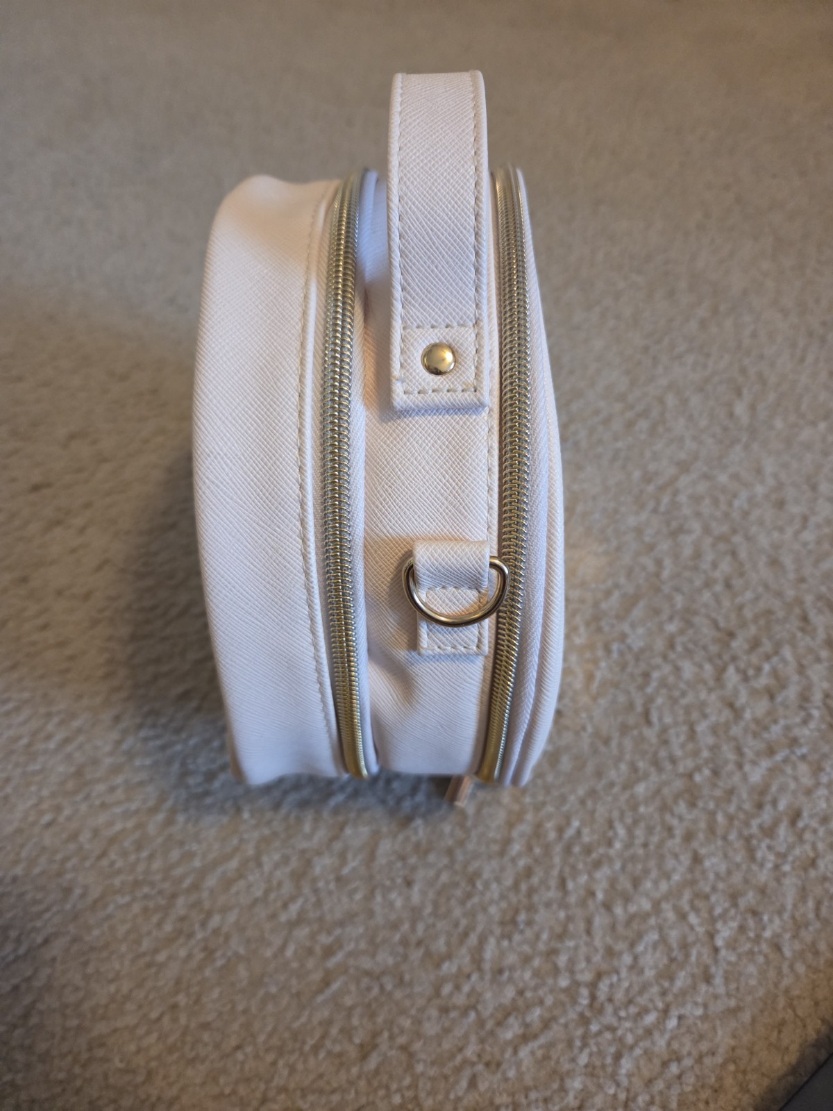 MISSING MIRROR GENTLY USED DISCONTINUED RARE BEAUTY CROSSBODY MAKEUP BAG VEGAN