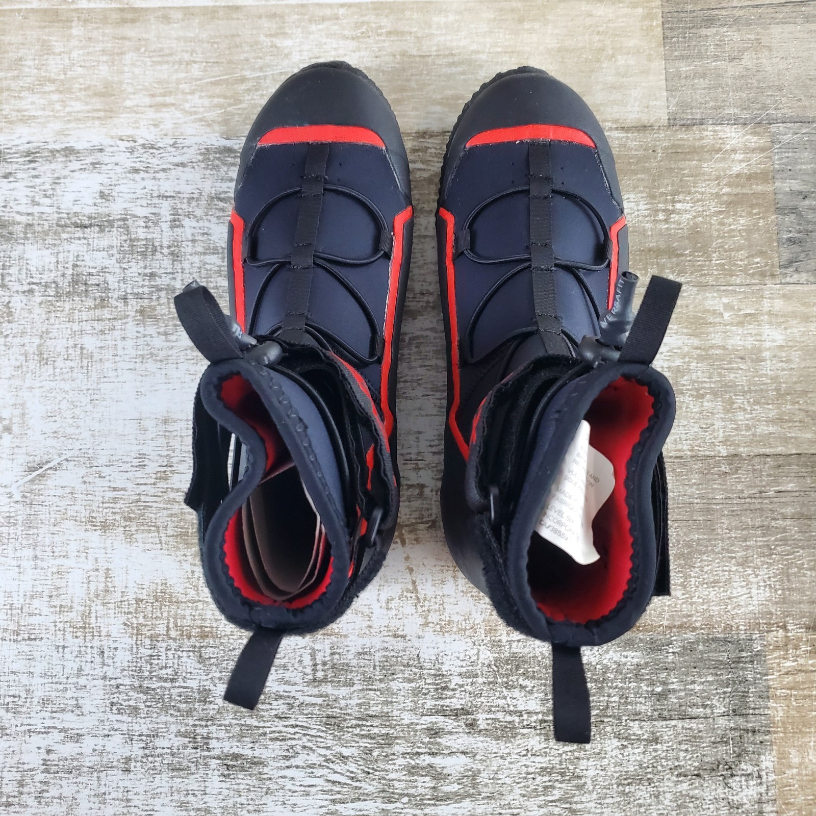 Level Six Creek 2.0 Mens Sz 7 Neoprene Boots Black Red Mid Top Water Sport
