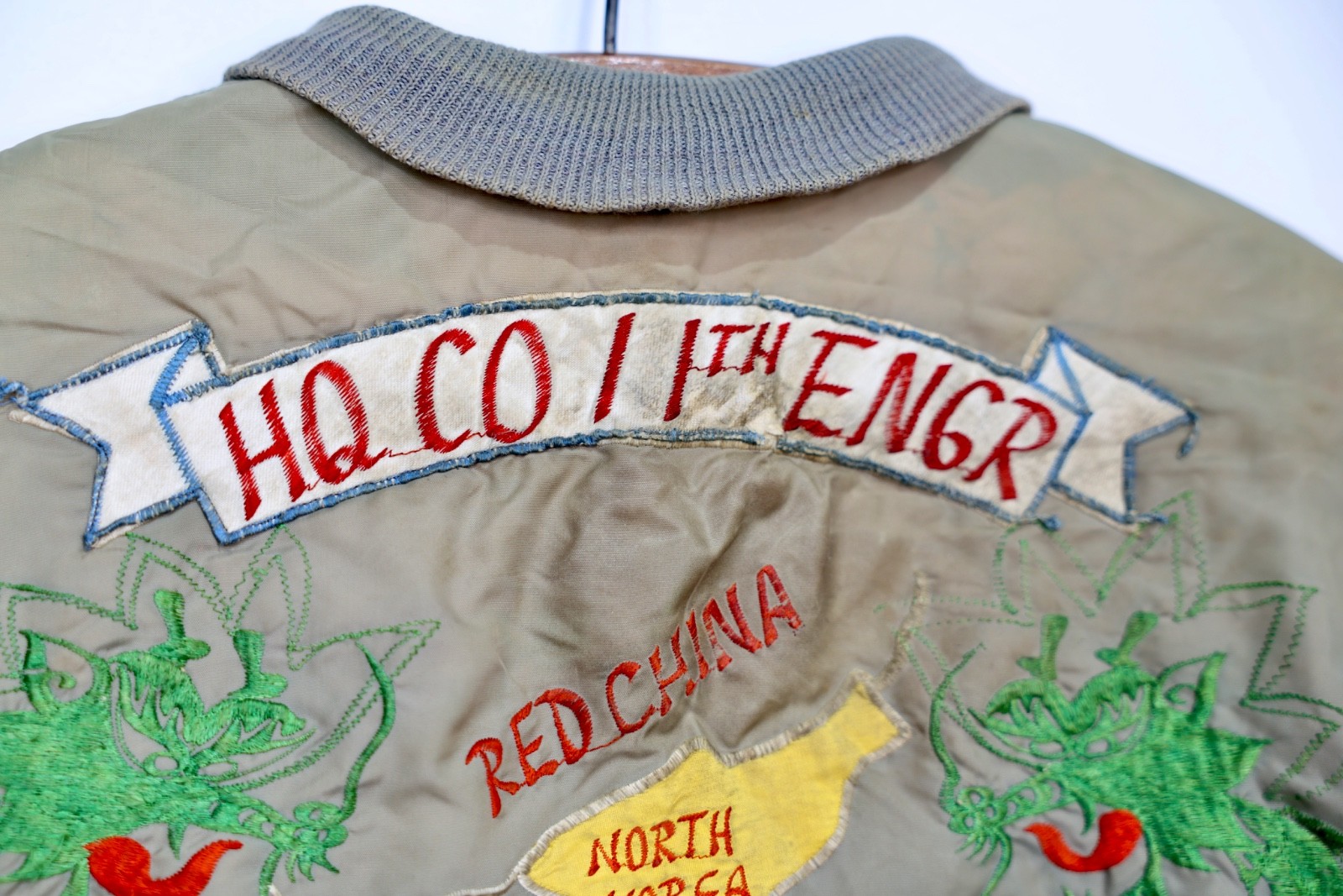 Vintage 1960s Korea War Souvenir Bomber Jacket Satin Size Medium Dragon Military
