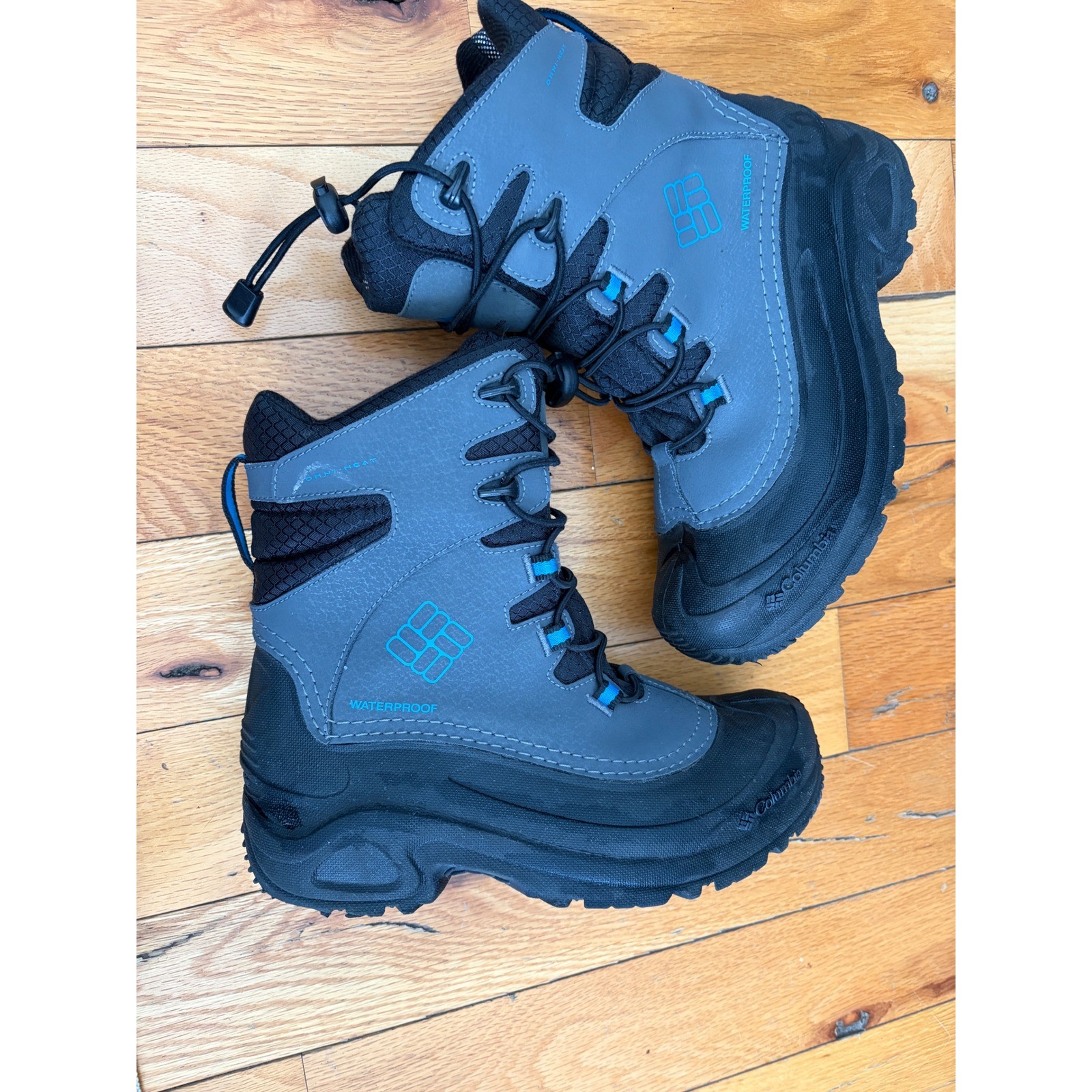 Columbia Kids’ Bugaboot Celsius waterproof insulated winter boots size 5
