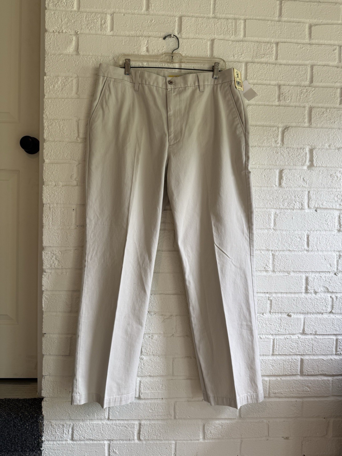 NWT Duck Head Flat Front Type 35 Original Fit Classic Khaki Pants 38×30
