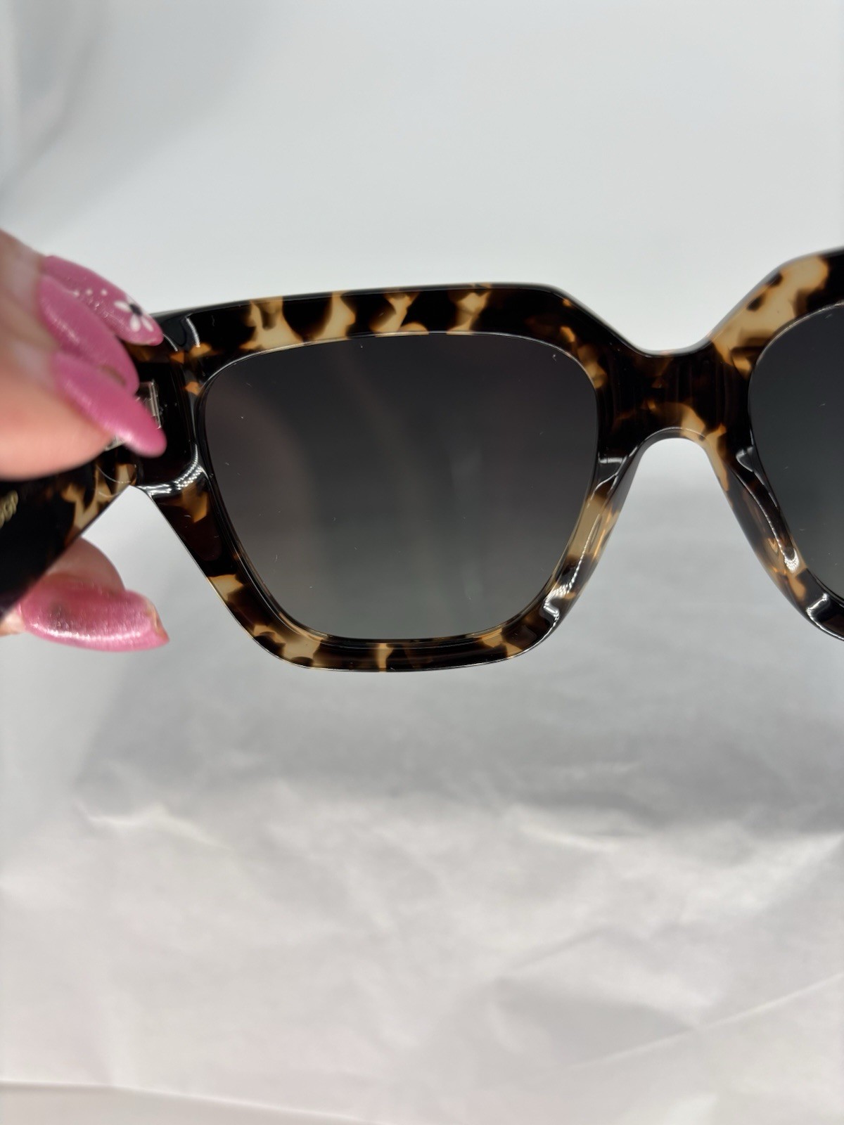 New Diff Eyewear Bella Oversized Square Cateye Sunglasses Remi II Tortoiseshell