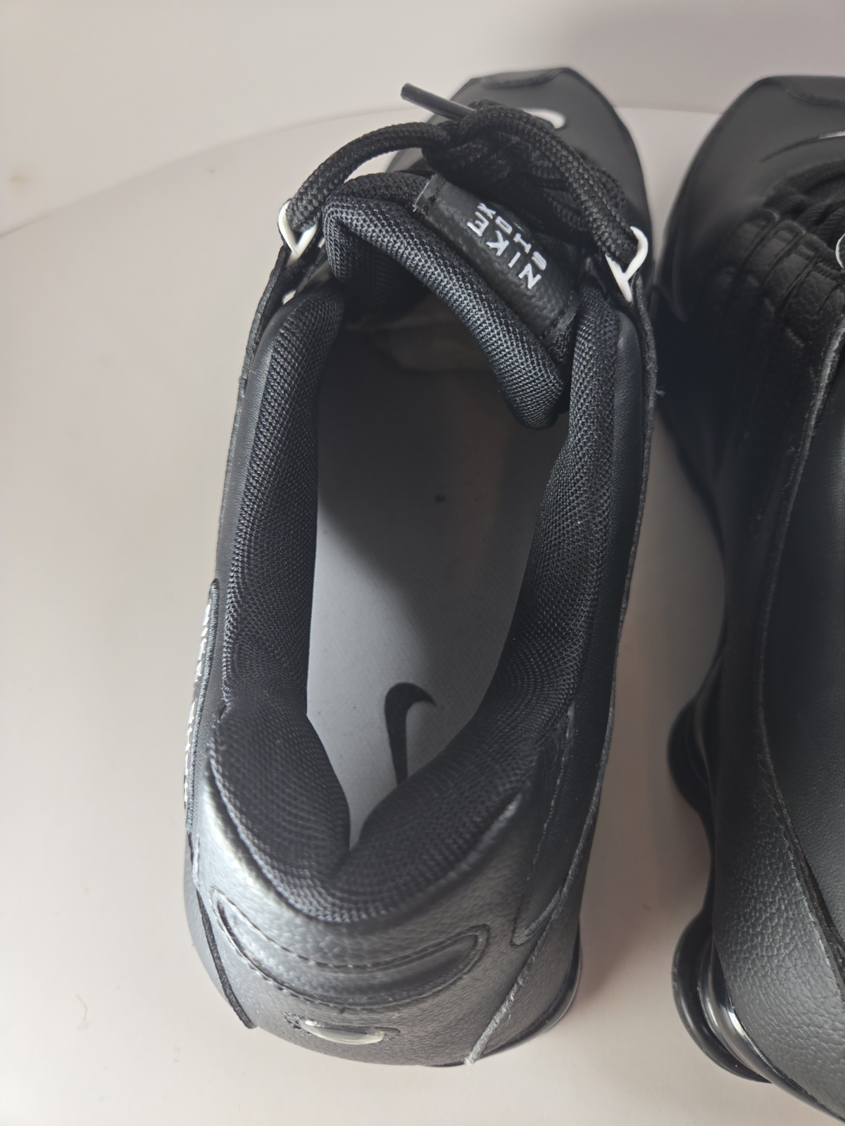Nike Shox NZ EU Black – White 501524-091 Men’s Size 13 UK 12 EUR 47.5 Worn Once