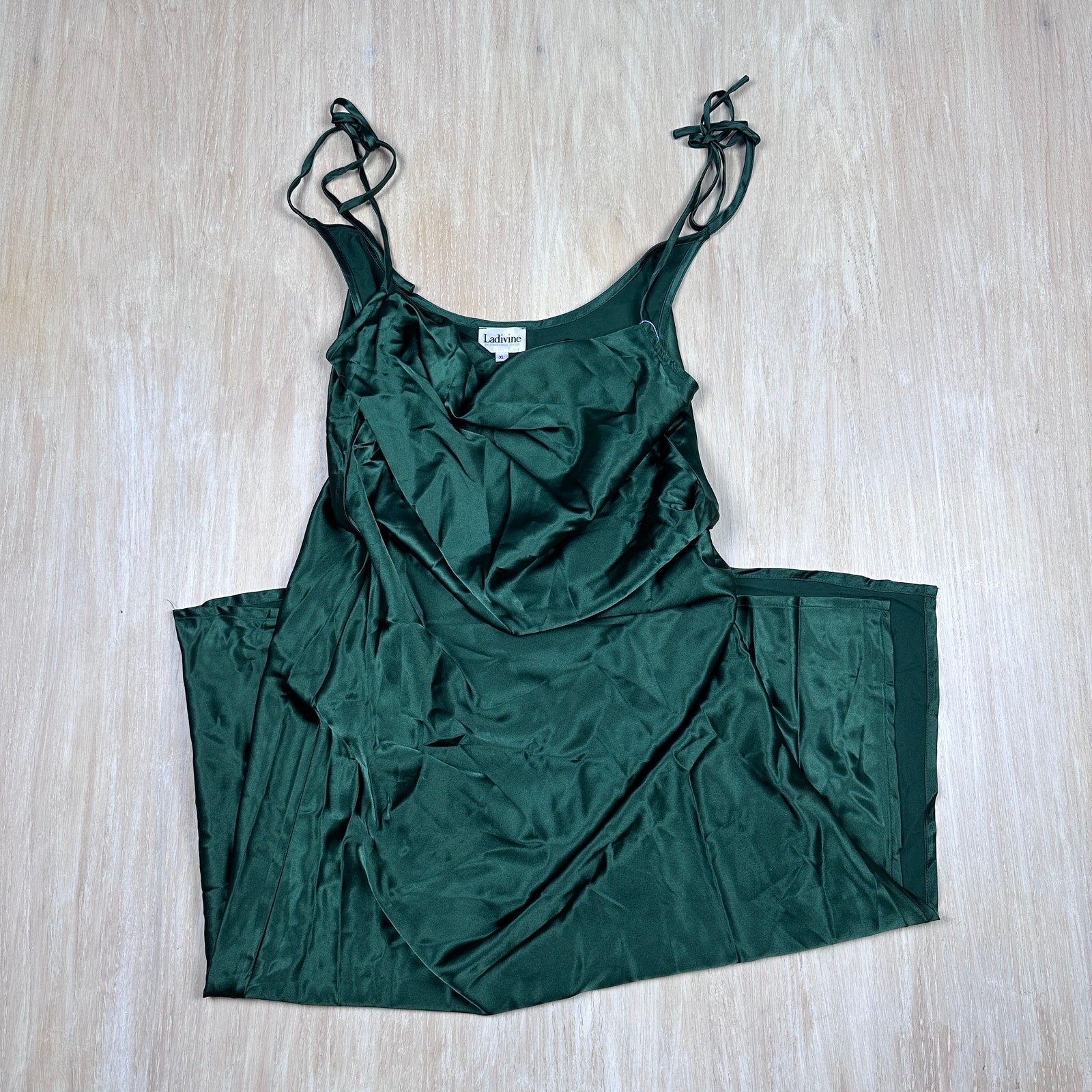 NWT Ladivine by Cinderella Divine Emerald Slim Fit Satin Elegant Midi Dress XL
