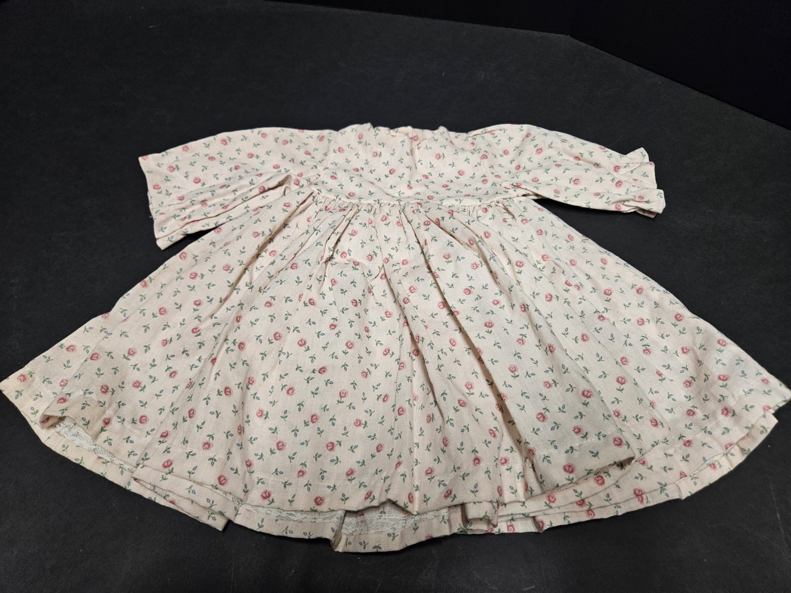 Vintage Full Circle Dress Long Sleeve Girls Lace Ruffles Floral Homemade?