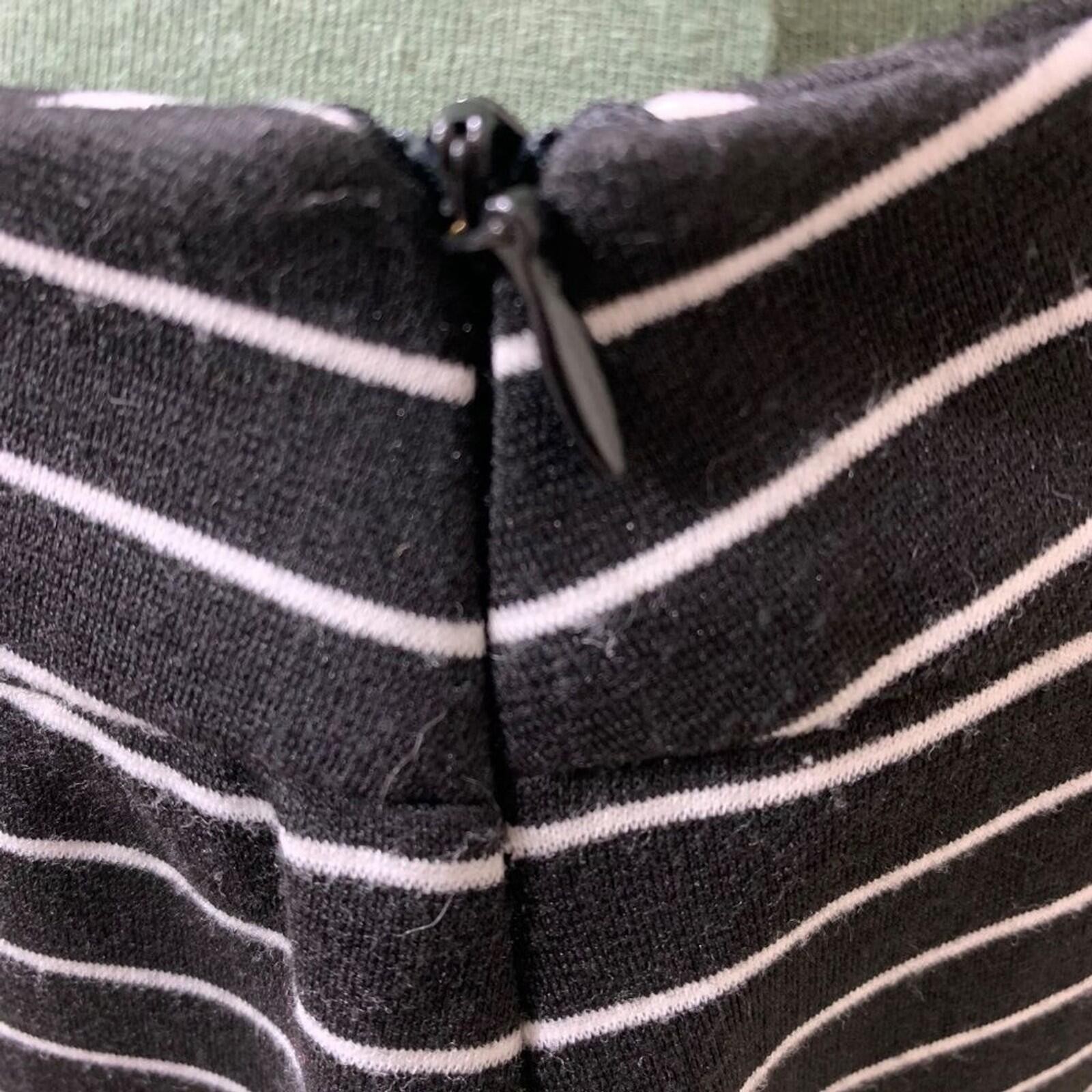 Darjoni Pencil Skirt Womens 6 Black White Striped Chevron Stretch Office Pockets