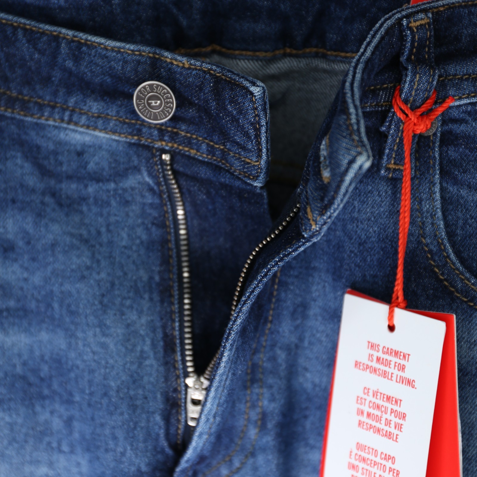 Diesel Mens Jeans 1979 Sleenker Trouser Skinny Leg Low Rise Medium Blue Size NWT