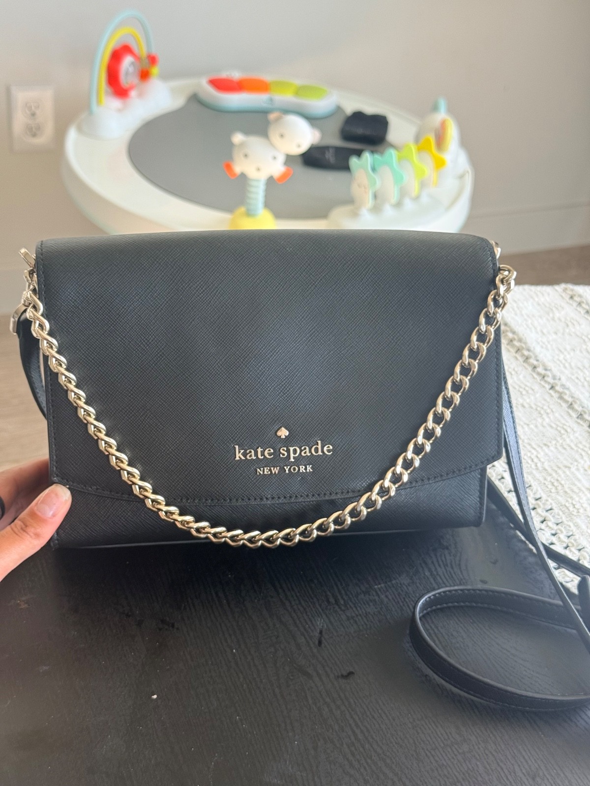 kate spade new york Carson Convertible Crossbody Shoulder Leather Bag – Black