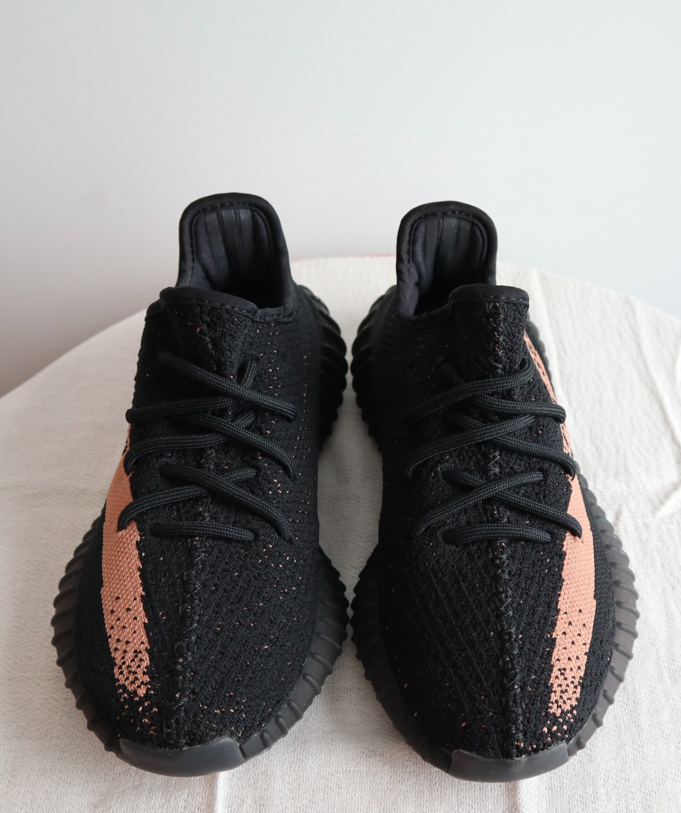 (37 1/3) 2016 Adidas Yeezy Boost 350 V2 ‘Copper’ Sneakers Perfect Condition
