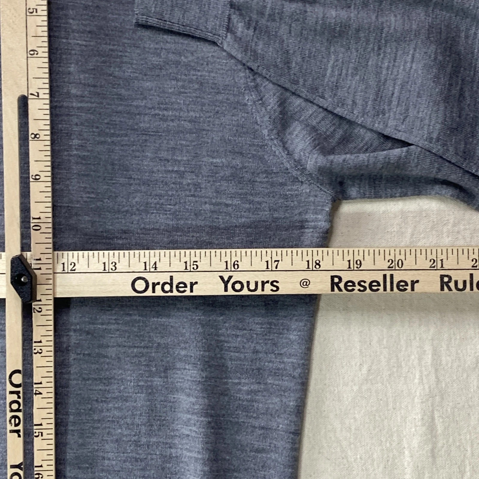 Suitsupply Merino Wool Sweater Mens SMALL Gray Crew Neck Long Sleeve Knit