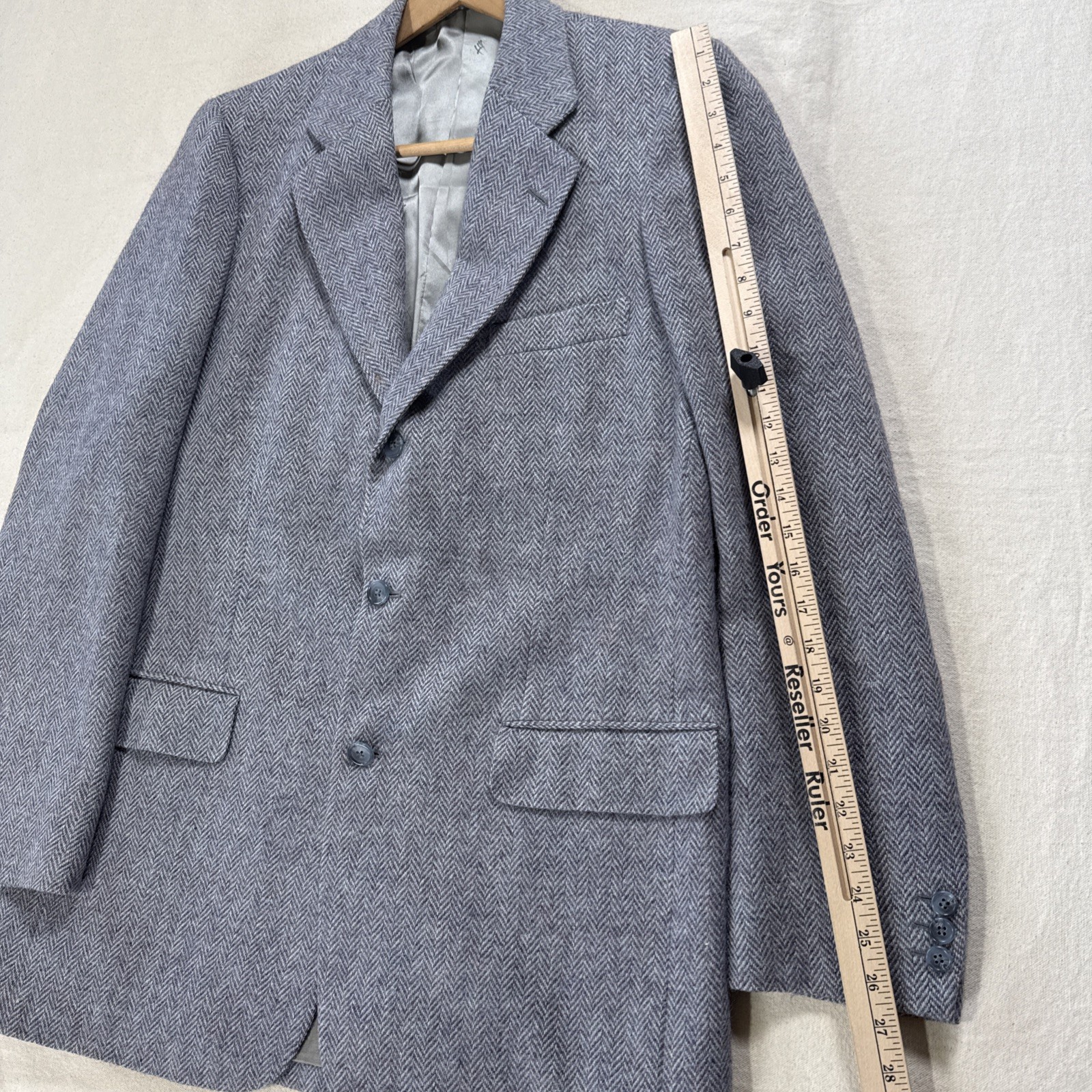 Harris Tweed Mens Grey Herringbone Wool Blazer Sport Coat Handwoven Scotland