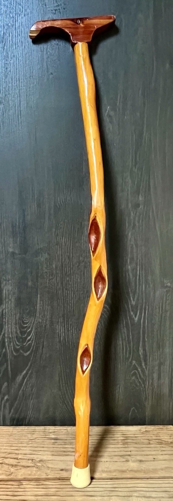 Beautiful Vintage Diamond Willow Twisted Wood Handmade 30” Walking Cane 10 Oz!