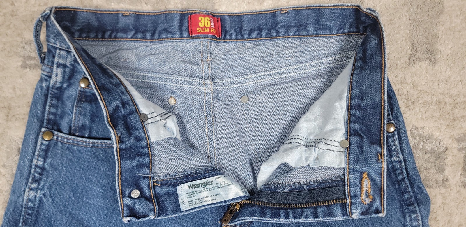 WRANGLER 36 MWZ Logo Slim Fit Men’s Cowboy Cut Blue Demin Jeans Sz 29×32