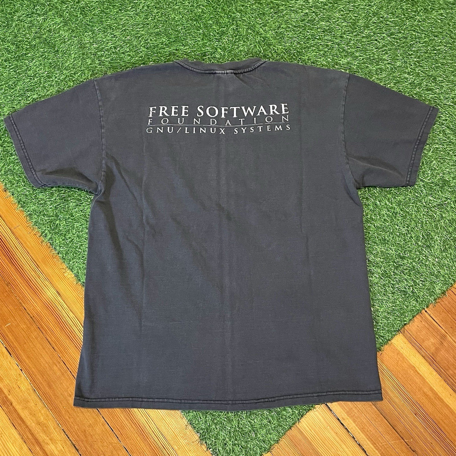 Vintage GNU Linux Free Software Foundation T Shirt Mens L Hanes USA Bill Gates