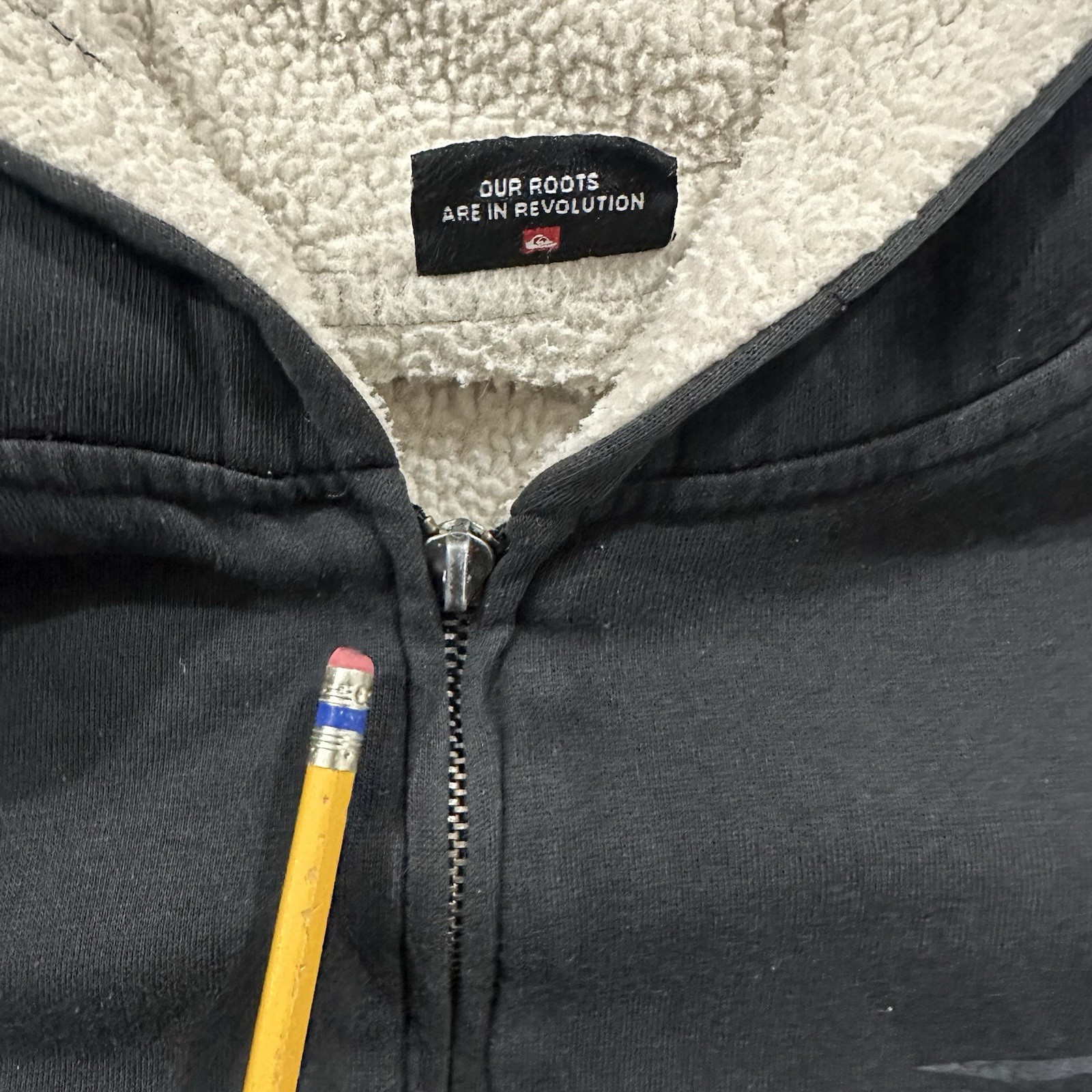 Quiksilver Mens XL Sherpa Lined Hoodie Jacket Full Zip Black Fleece Y2K Surf