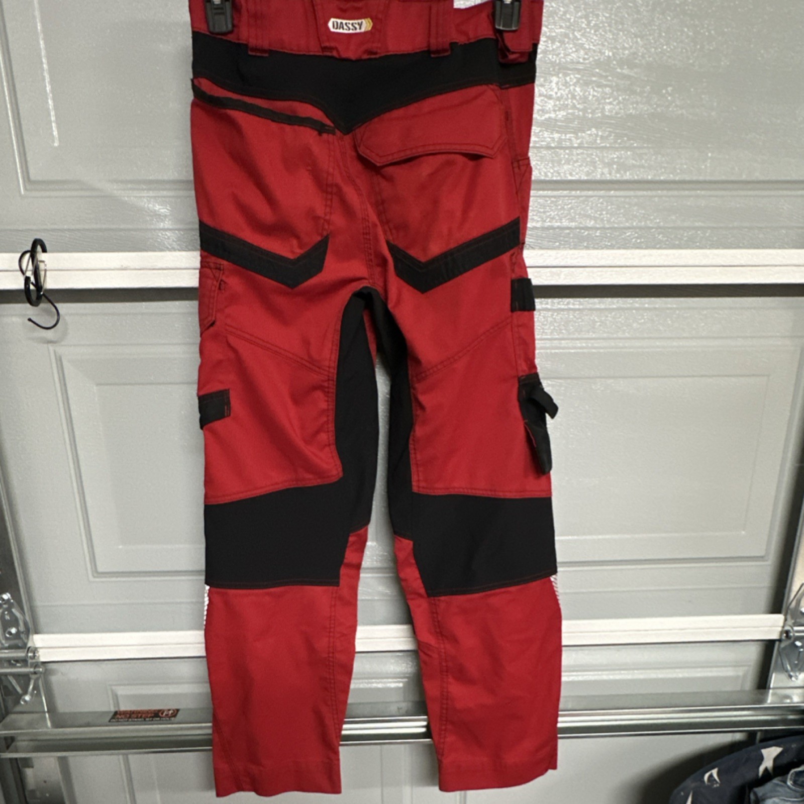 Dassy Red Black Work Pants Multiple Pockets Reinforced Areas Men