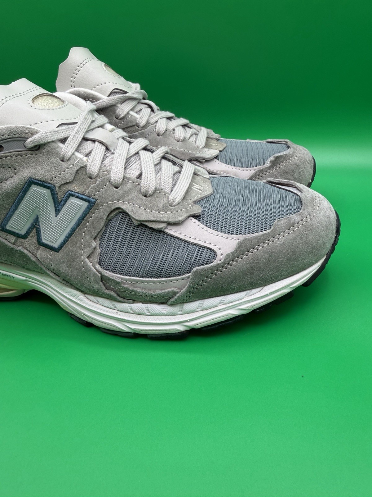 New Balance Men’s 2002R Protection Pack – Mirage Gray Shoes M2002RDD SZ 11