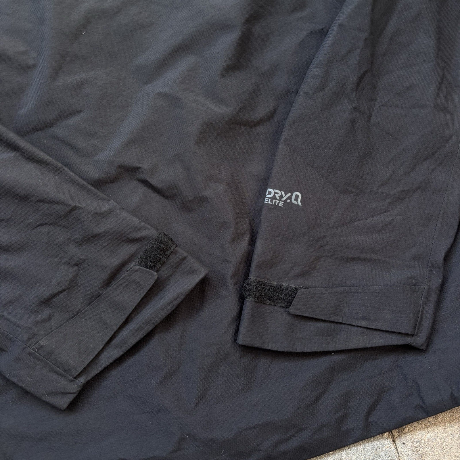 Mountain Hardwear Dry.Q Elite Rain Shell Jacket Men’s S Black Waterproof Hooded