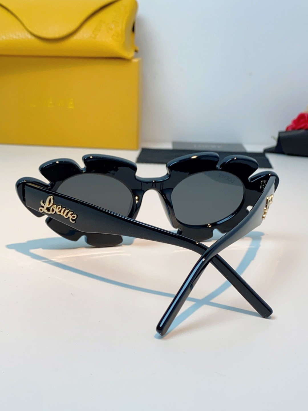 Loewe Flower Oval Sunglasses Black Acetate Frame Dark Grey Lens LW40088U