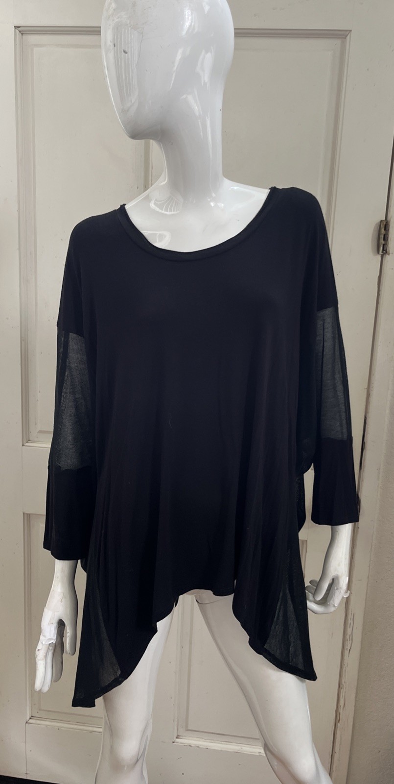 MM COUTURE by MISS ME NEW! Black Rayon Knit Batwing Dolman Sleeve Tunic Top Sz L