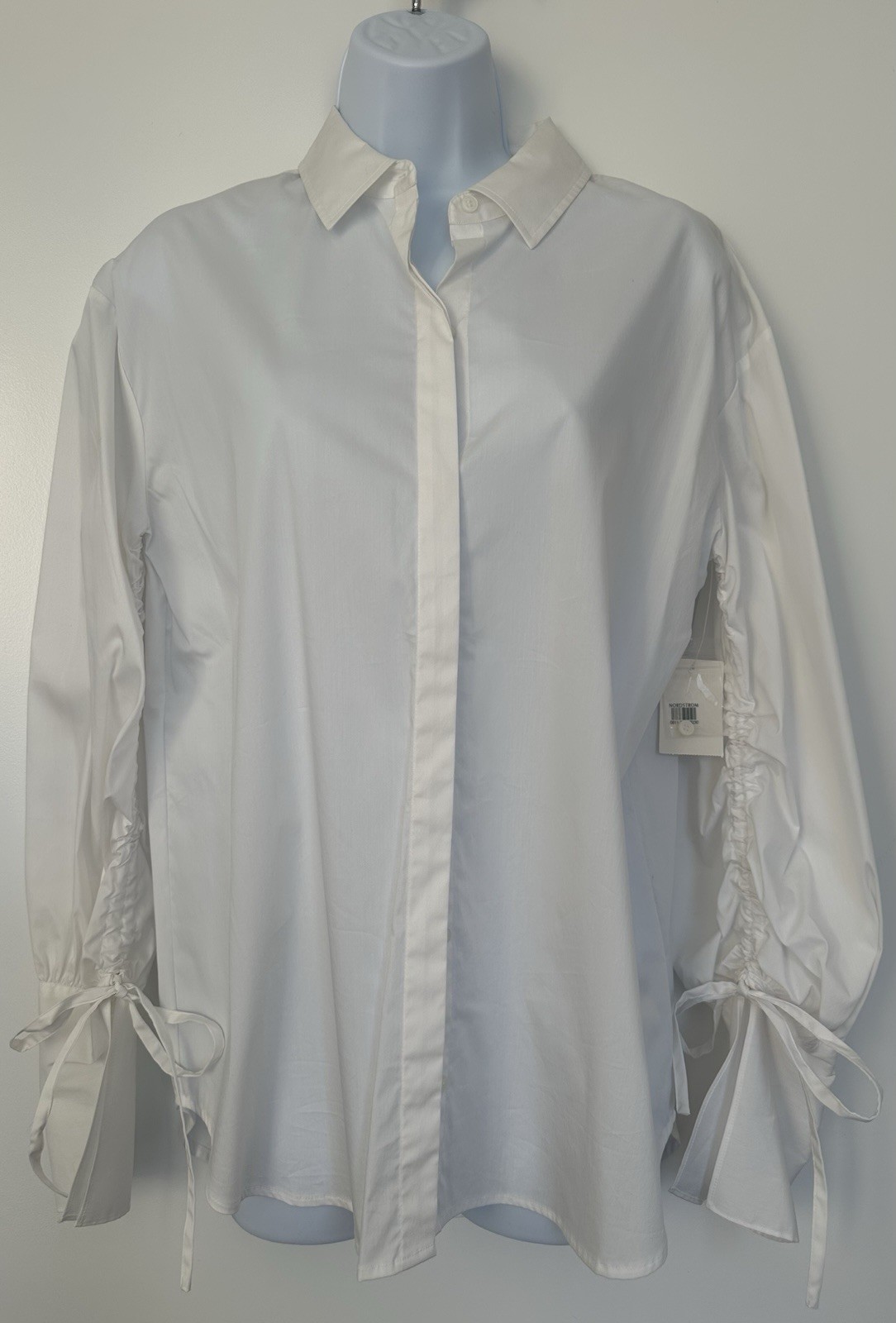 NWT Nordstrom Trouvé Women White Button Down Dress Shirt French sleeves Small